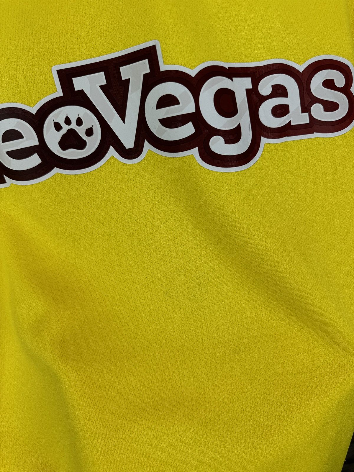 Errea Mens Vintage Errea Norwich City The Canaries T-shirt jersey Size US XXL / EU 58 / 5 - 10 Thumbnail