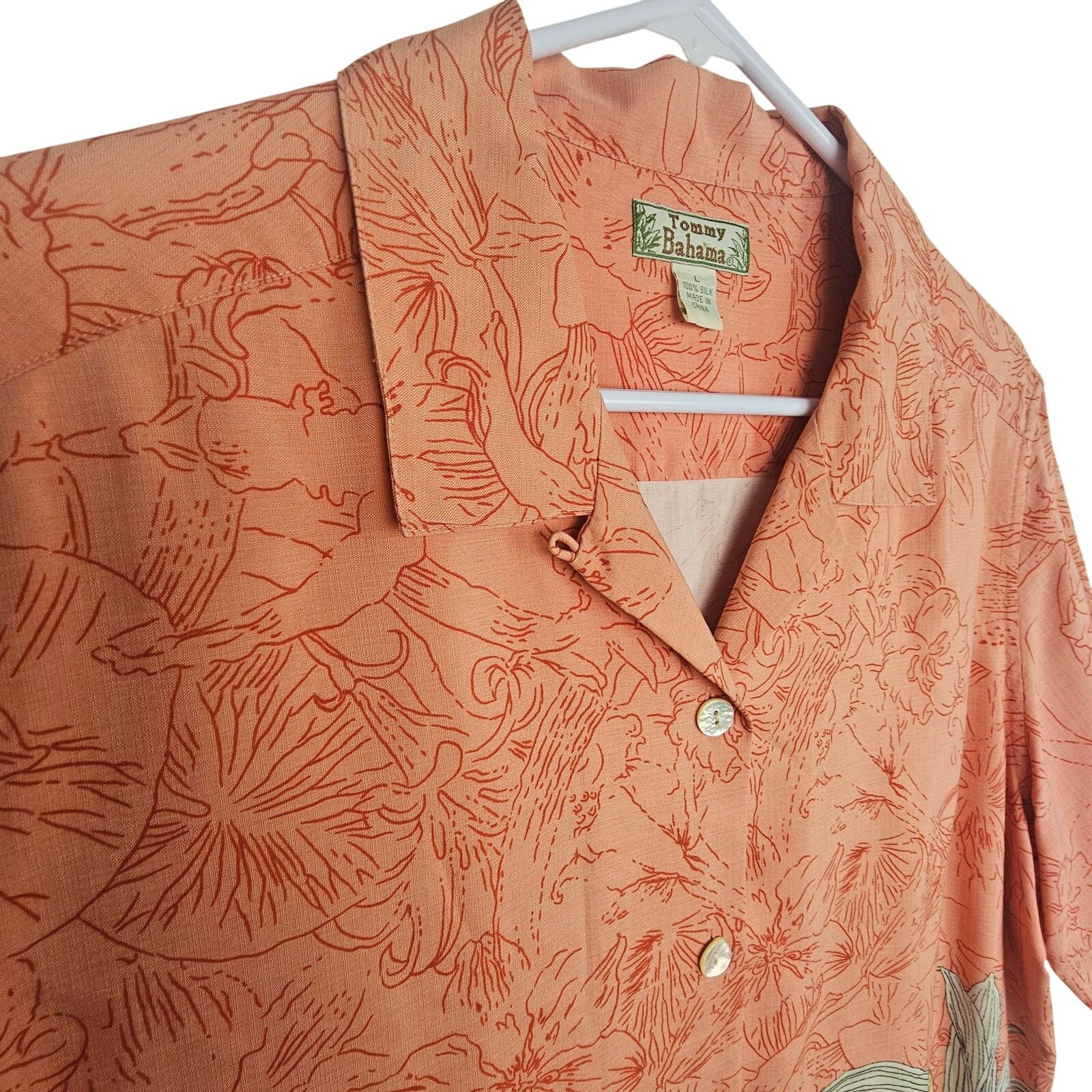 Tommy Bahama Tommy Bahama 100% Silk Hawaiian Shirt Sz L Tropical Beach Size L / US 10 / IT 46 - 5 Thumbnail
