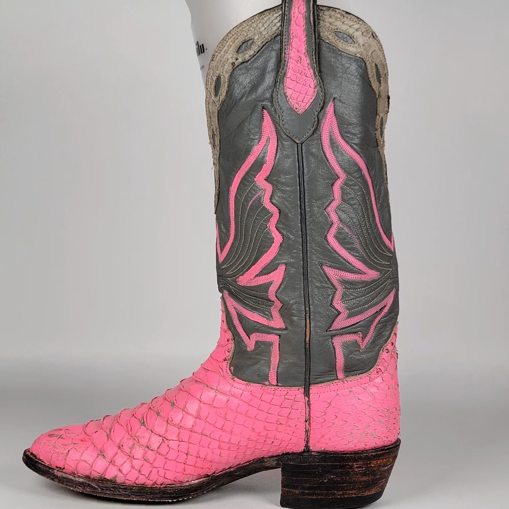 Vintage VINTAGE Hondo Boots Mens 8.5 Cowboy Exotic Hide Leather Pink Paint Western Style Heel Rockabilly Mexico Mens Size US 9 / EU 42 - 4 Thumbnail