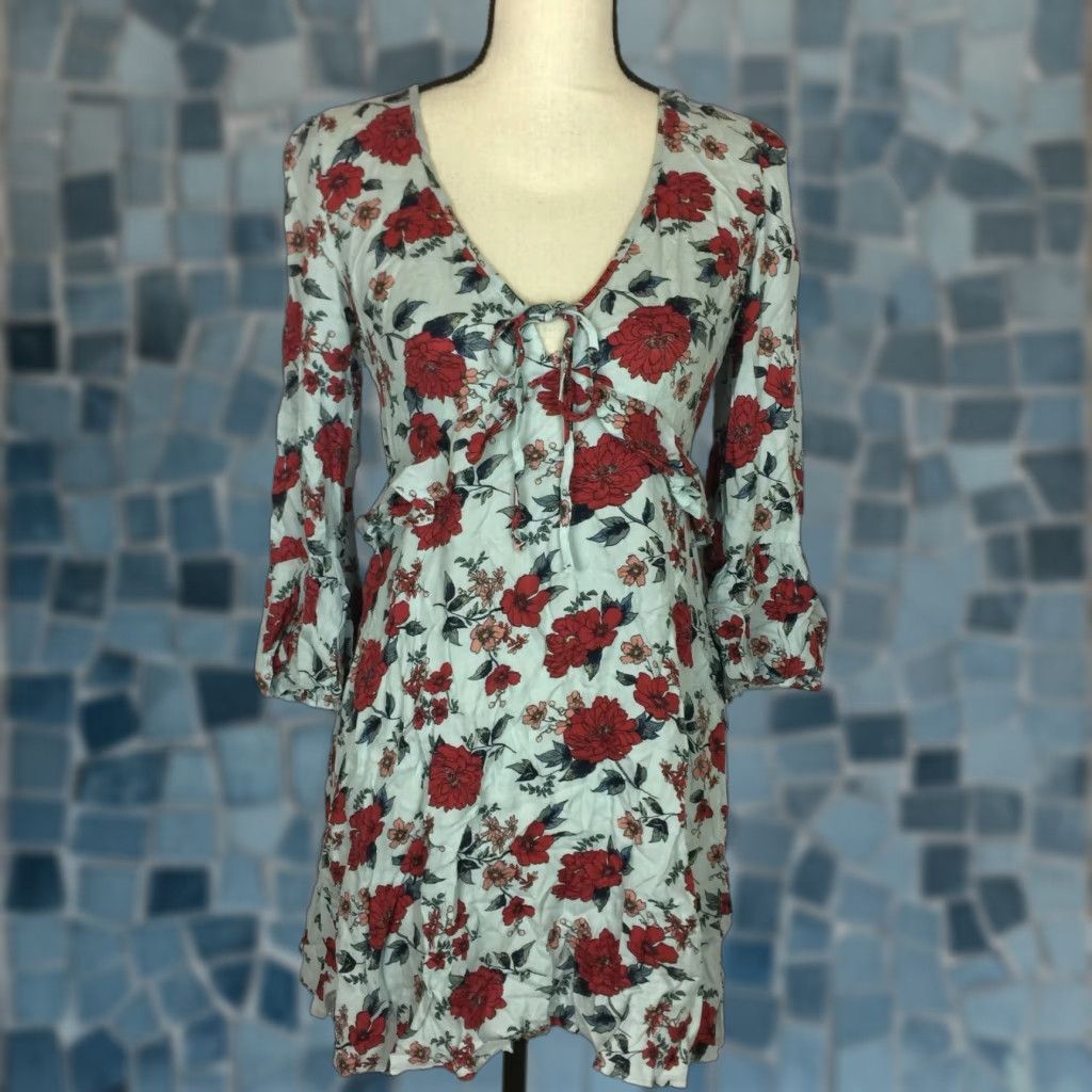 American Eagle Outfitters American Eagle Outfitters 3/4 Sleeve Floral Dress  Size Small | Grailed