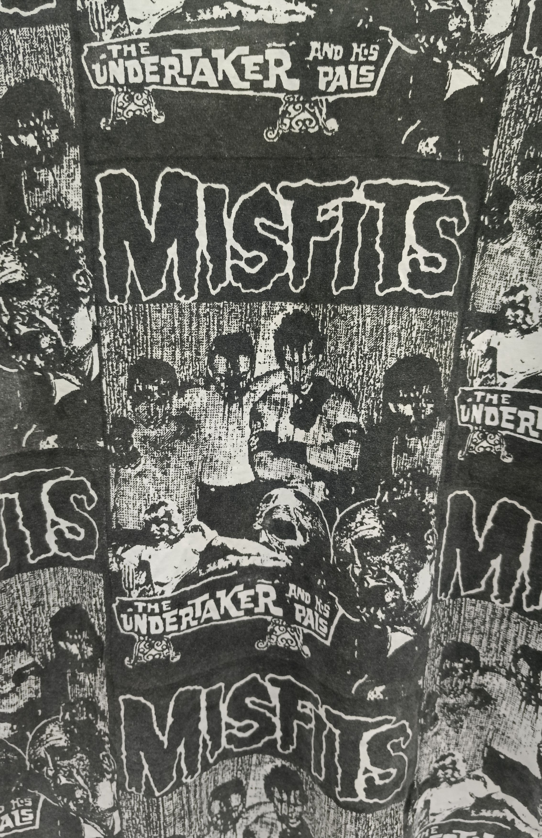 Misfits × Vintage MISFITS X HORROR MOVIE THE UNDERTAKER AND HIS PALS RARE🔥 Size US M / EU 48-50 / 2 - 3 Thumbnail