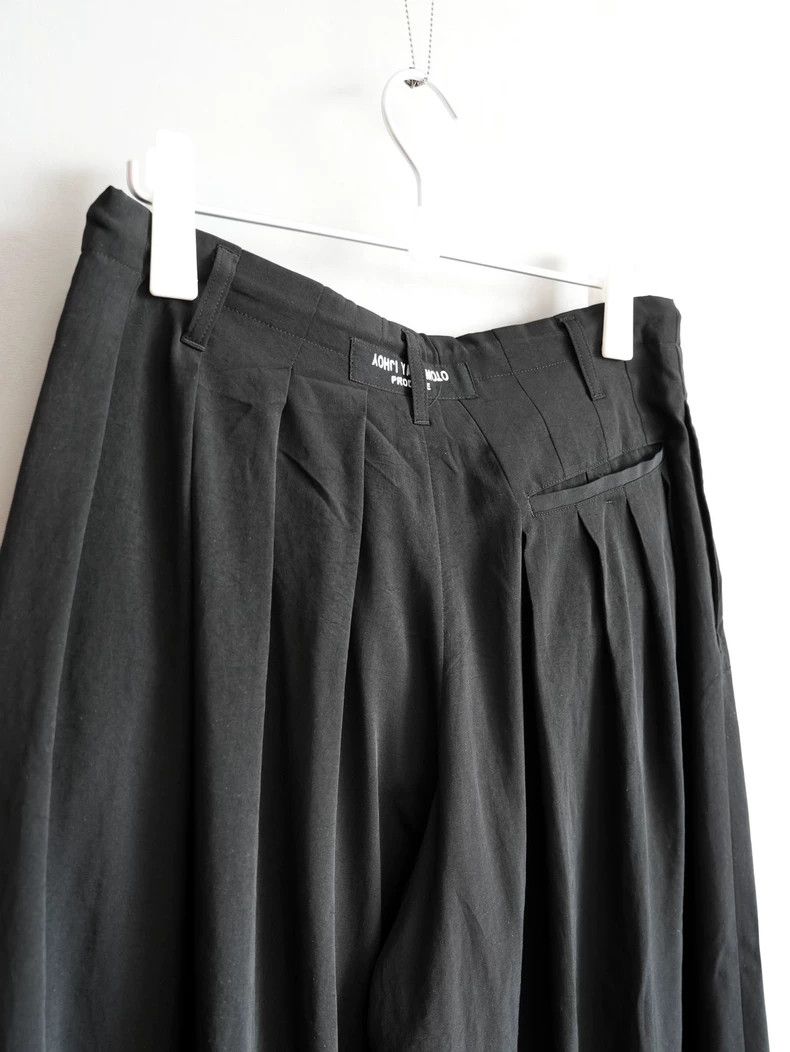 Yohji Yamamoto Yohji Yamamoto size 2 21SS Pleated Triacetate Balloon Pant Size US 28 / EU 44 - 4 Thumbnail