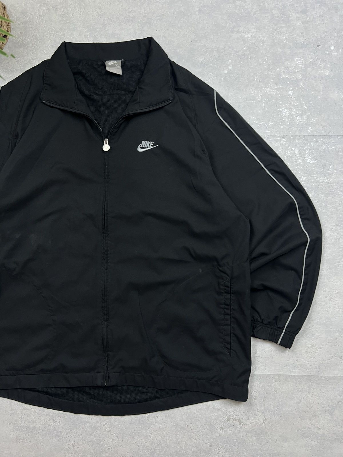 Nike 00s Nike Retro Logo Vintage Y2K Oversized Windbreaker Jacket Size US XL / EU 56 / 4 - 3 Thumbnail