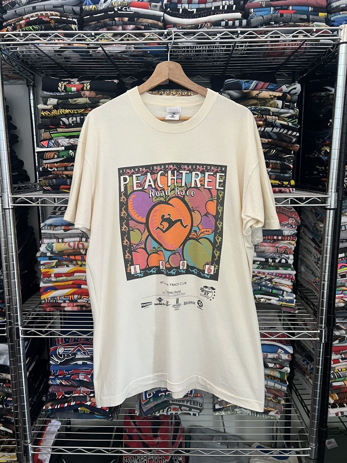 Fruit Of The Loom 1996 Peachtree Road Race Nike Tee Size US XL / EU 56 / 4 - 1 Thumbnail