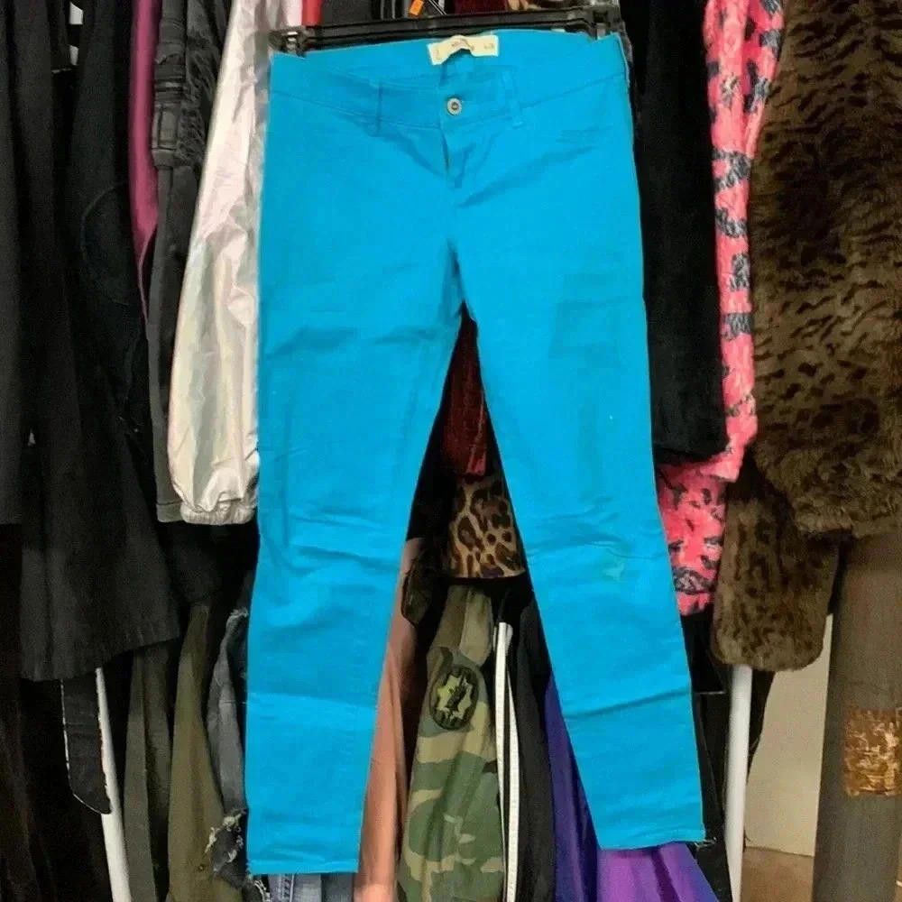 Designer Hollister Aqua Blue Skinny Jeans - Size 3/26 Size 30" / US 8 / IT 44 - 2 Thumbnail