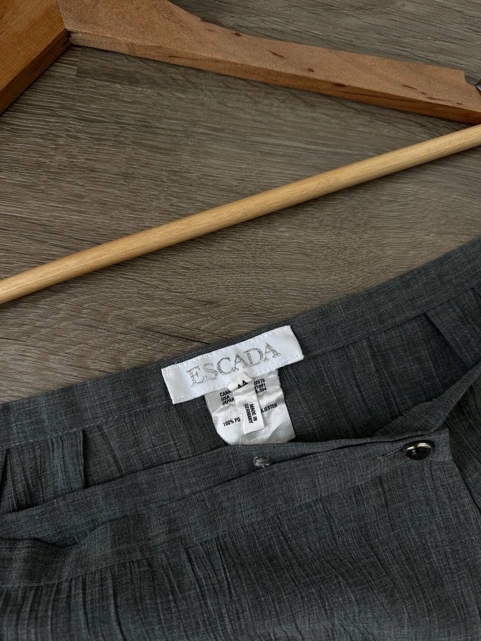 Escada × Vintage Vintage Escada Women’s Light Gray Skirt Size 32" / US 10 / IT 46 - 5 Thumbnail