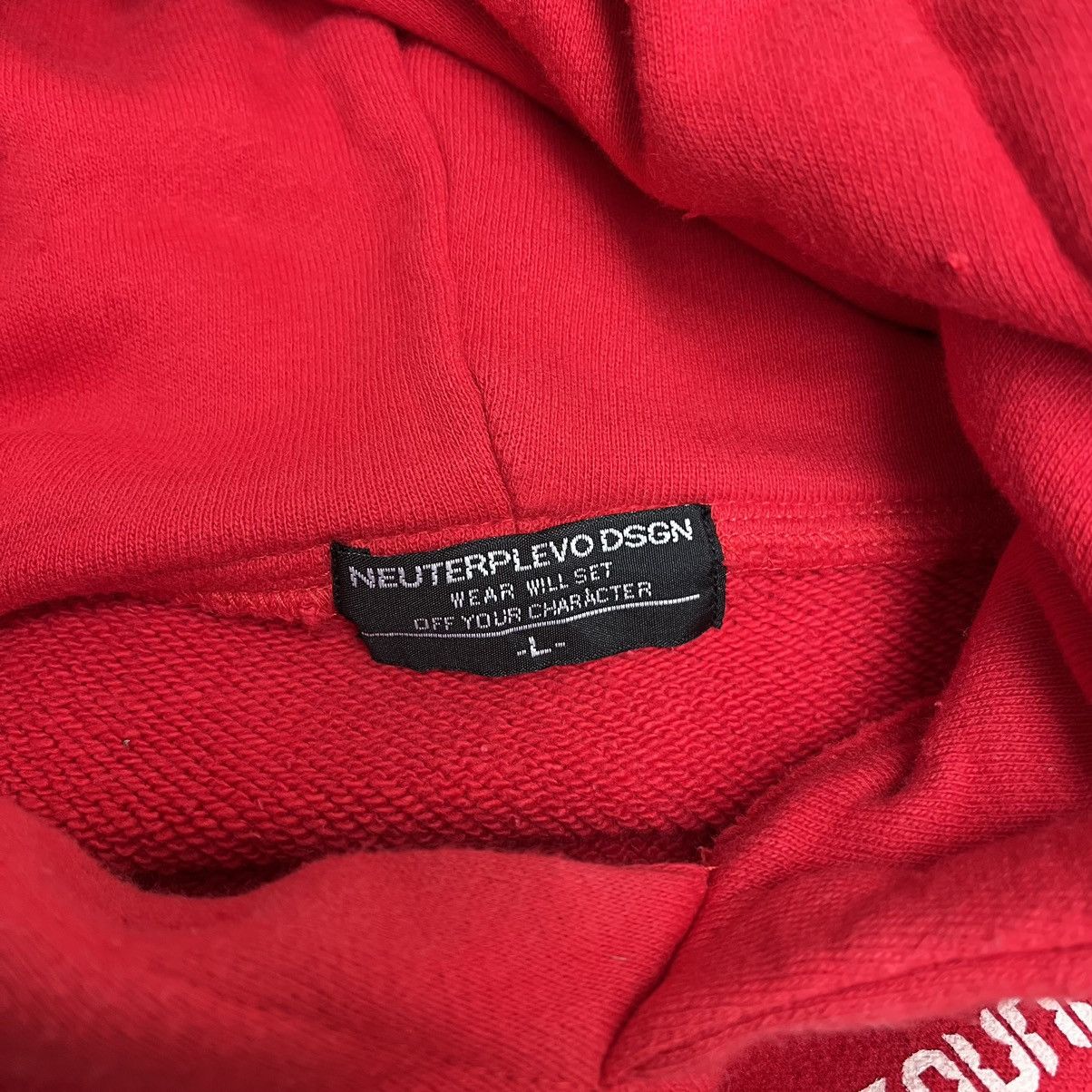Japanese Brand 2000s Japanese Brand Neuterplevo DSGN Hoodie Pull Over Size US L / EU 52-54 / 3 - 5 Thumbnail