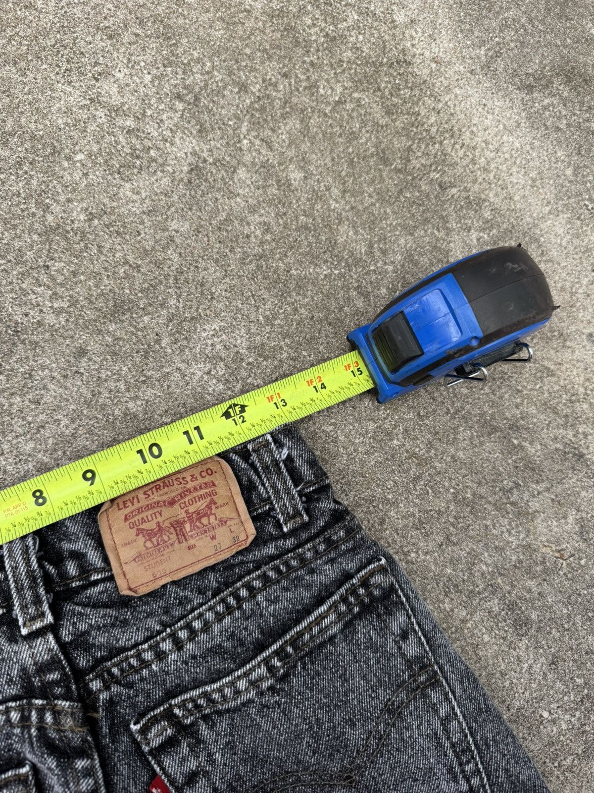 Levi's × Vintage Vtg 90’s Levi’s 505 Buttonfly Acid Black Jeans Student 26x32 Size 26" / US 2 / IT 38 - 9 Thumbnail