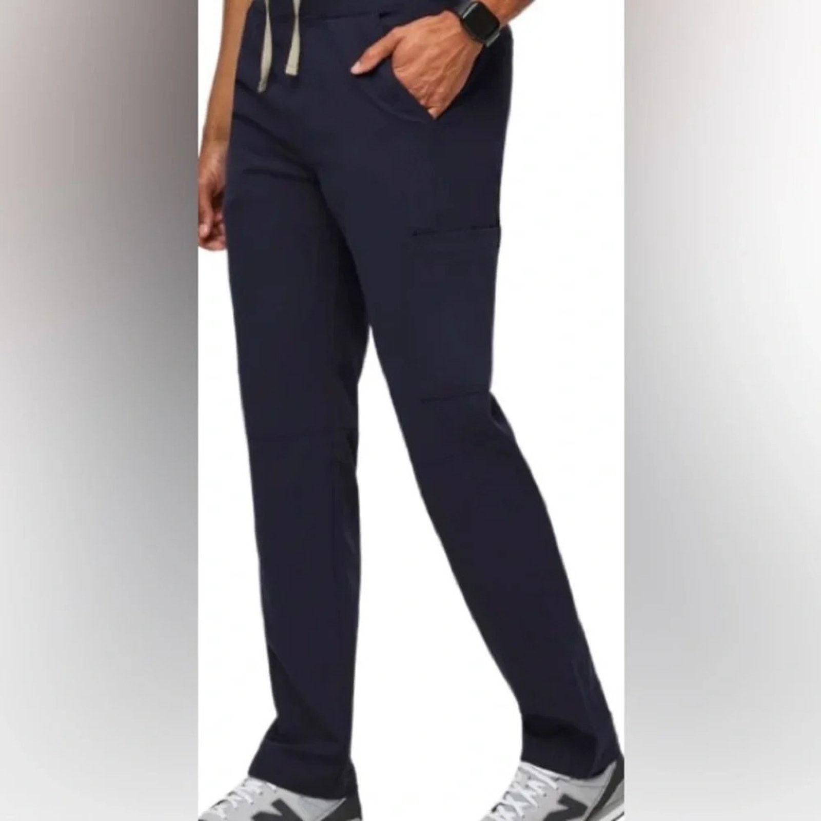 The Unbranded Brand FIGS Axim navy blue cargo scrub pants, size XXL Size US 38 / EU 54 - 3 Thumbnail