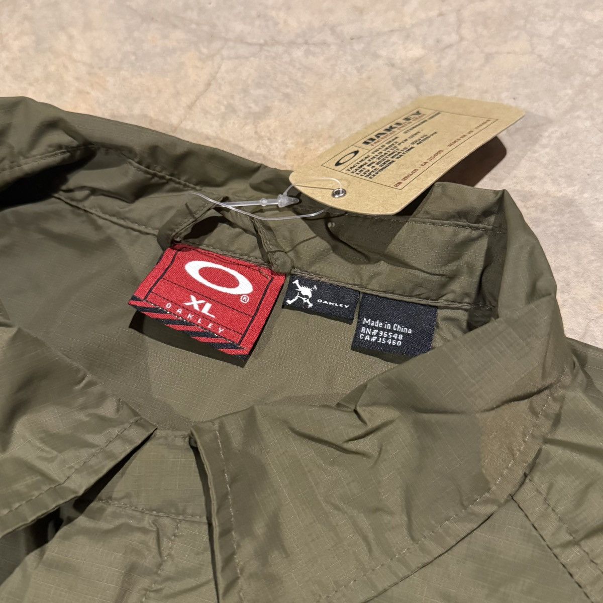 Oakley Brand New 2000s Oakley Software Nylon Zip Windbreaker Jacket Size US XL / EU 56 / 4 - 6 Thumbnail
