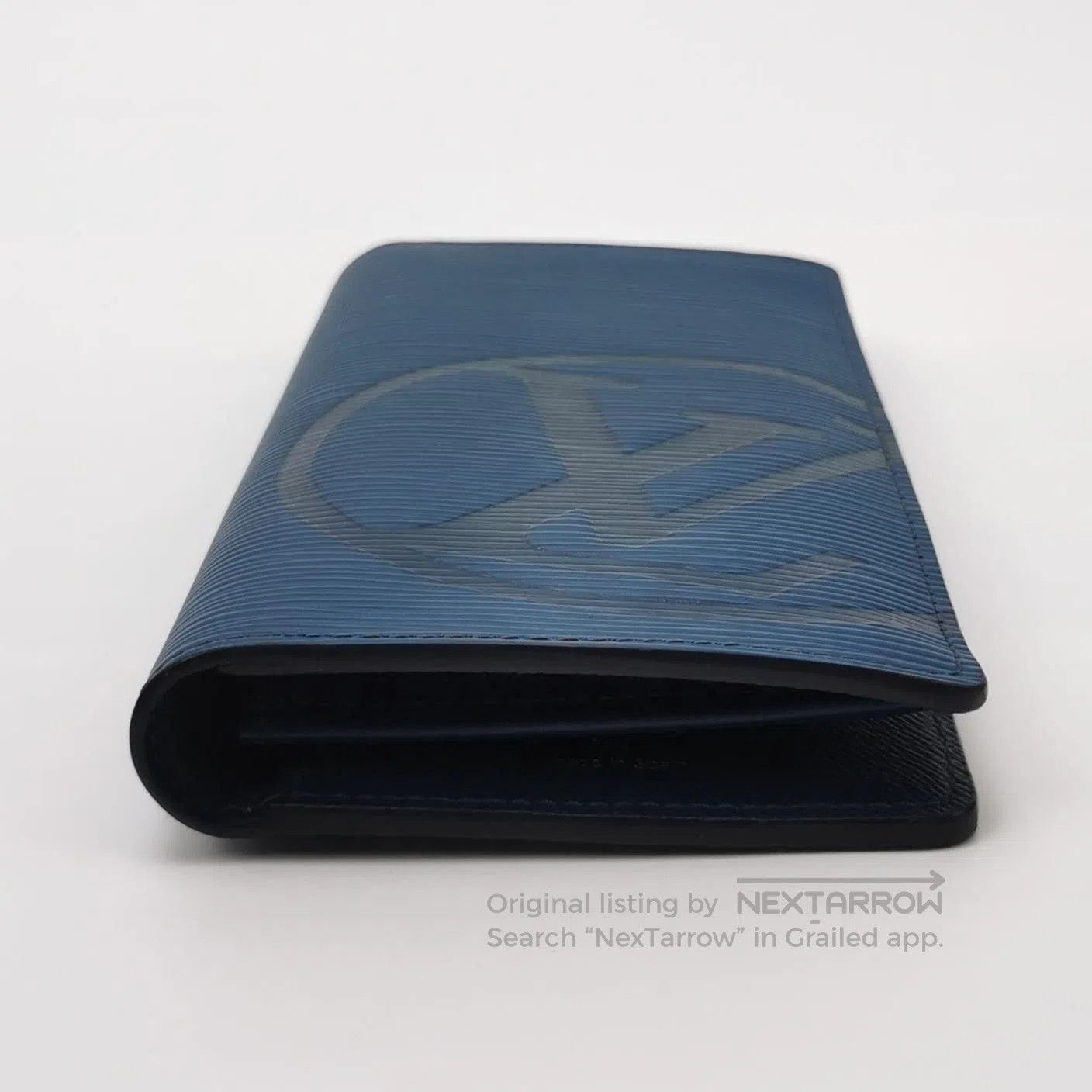 Louis Vuitton Louis Vuitton Brazza Blue Epi Leather Bifold Wallet. Size ONE SIZE - 3 Thumbnail