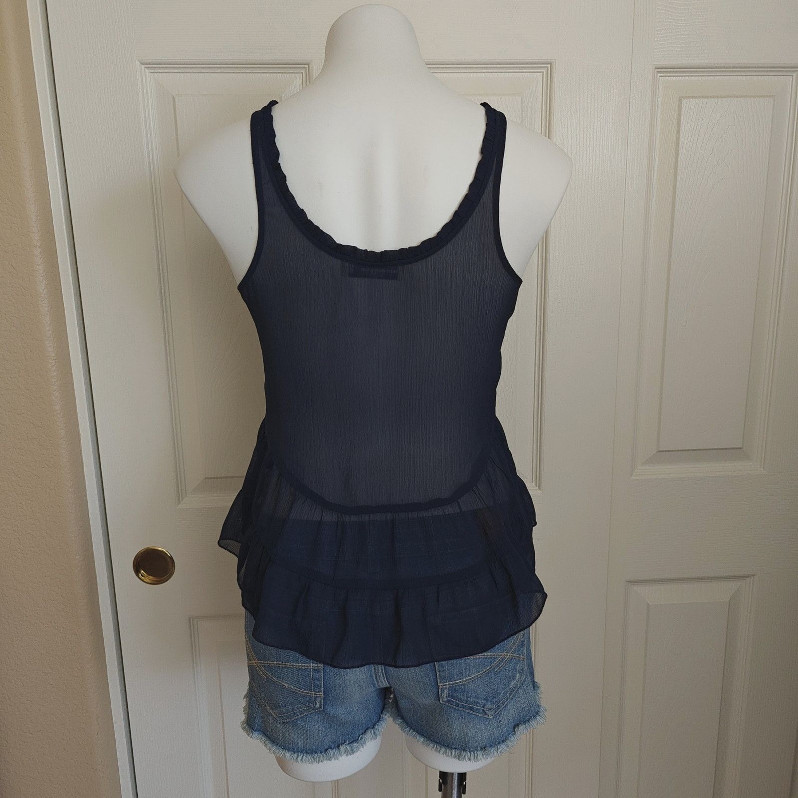 Abercrombie & Fitch Abercrombie & Fitch Sheer Peplum Navy Tank Top sz XS Size XS / US 0-2 / IT 36-38 - 3 Thumbnail