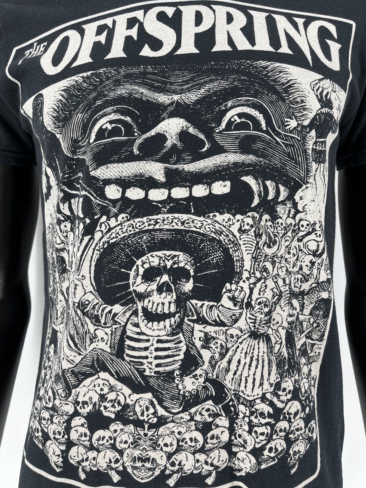 Band Tees × Vintage Vintage 2000 Tour The Offspring Conspiracy of One Band Tee Size US M / EU 48-50 / 2 - 7 Thumbnail