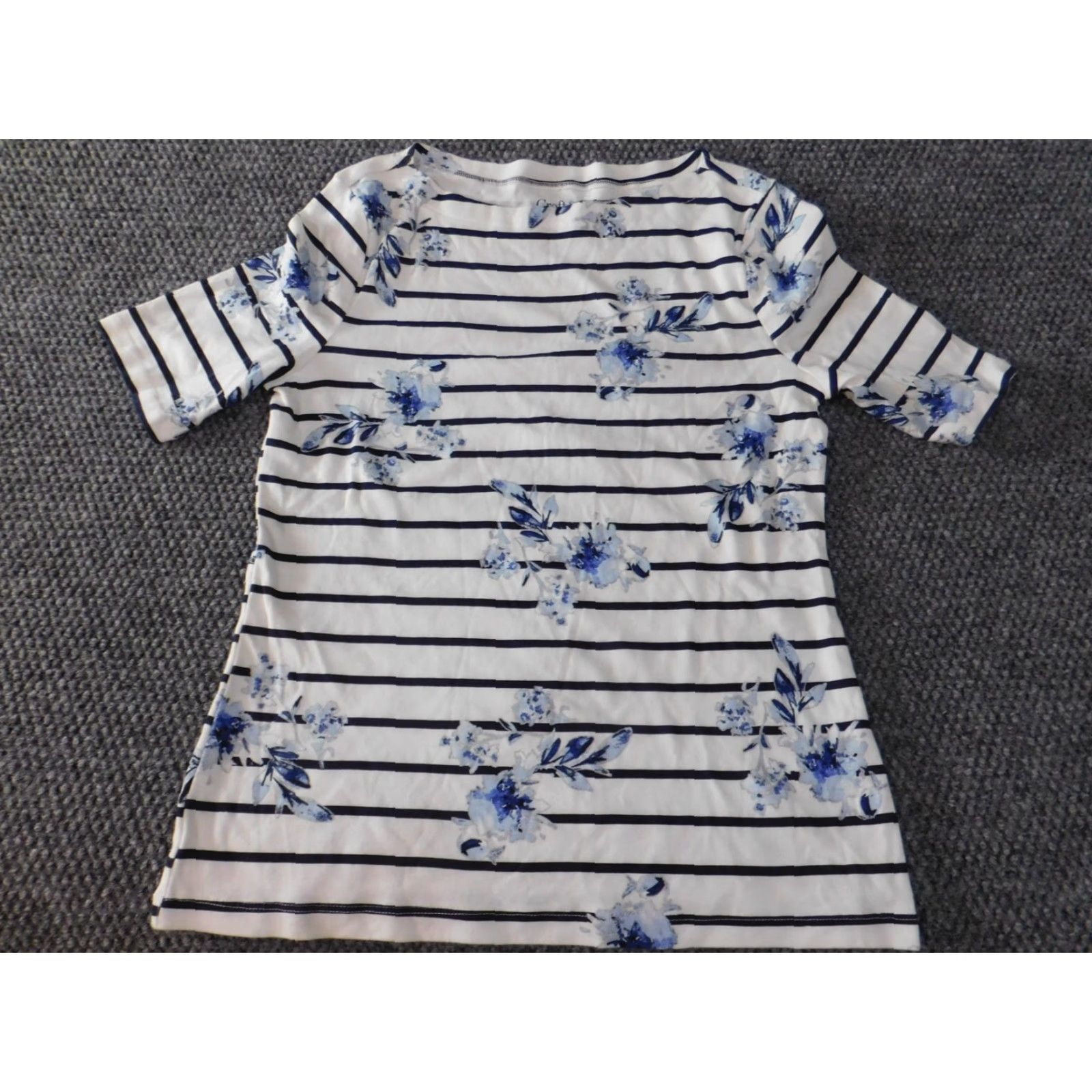 Croft & Barrow Croft & Barrow Womens Blouse PS Petites blue floral striped shirt Size S / US 4 / IT 40 - 2 Thumbnail