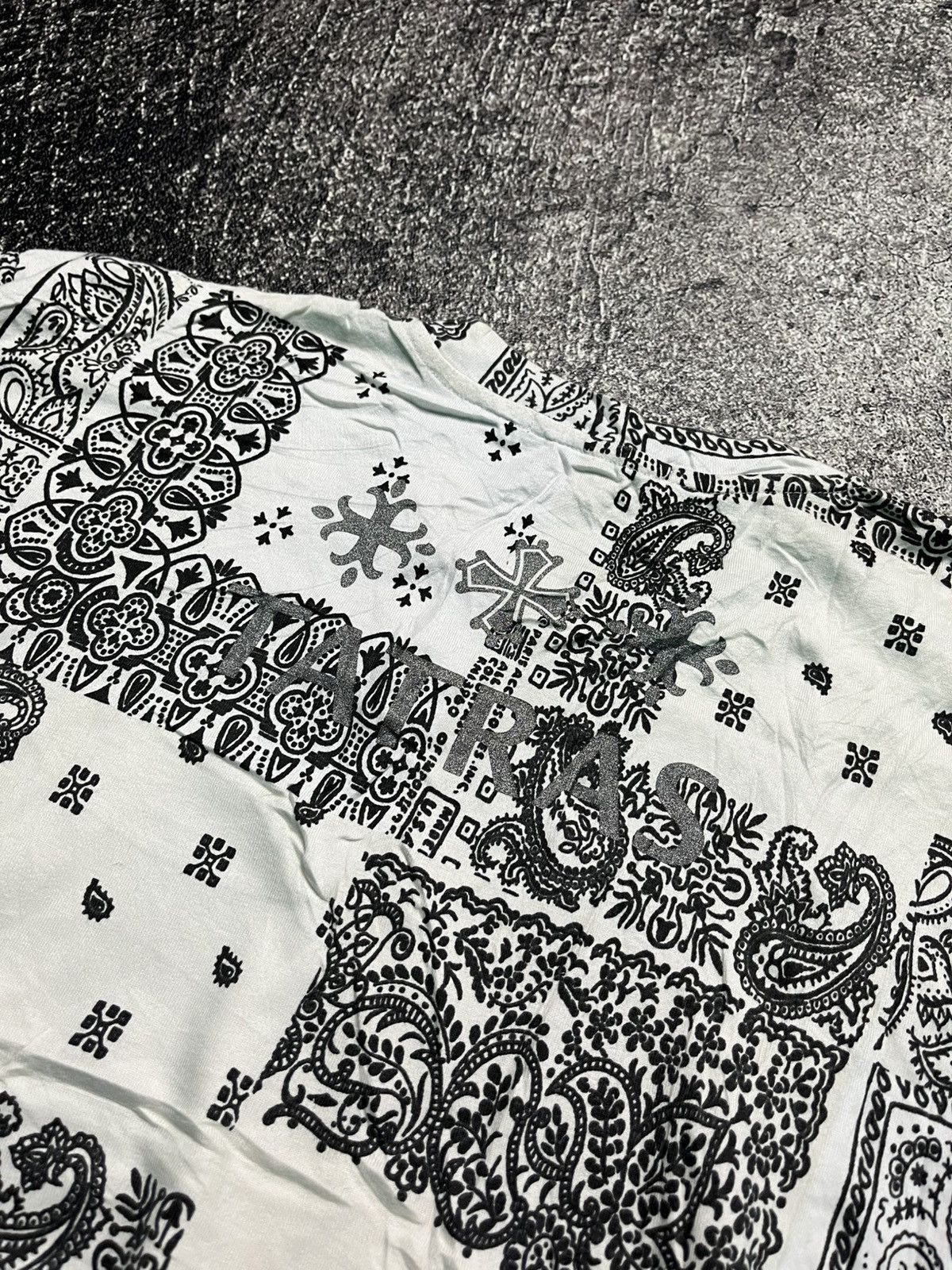 TATRAS Tatras Paisley Bandana Pattern T-shirt Size US XL / EU 56 / 4 - 3 Thumbnail