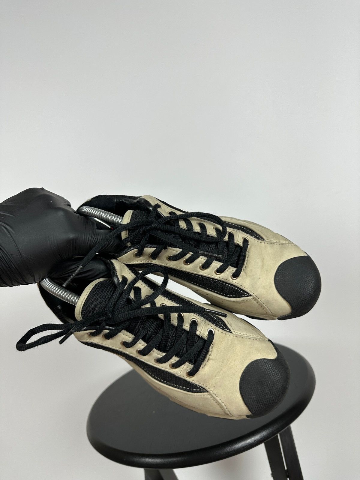 Oakley 00s Vintage Oakley Beige/Black Leather Low Top Sneakers Size US 6.5 / EU 39-40 - 12 Thumbnail