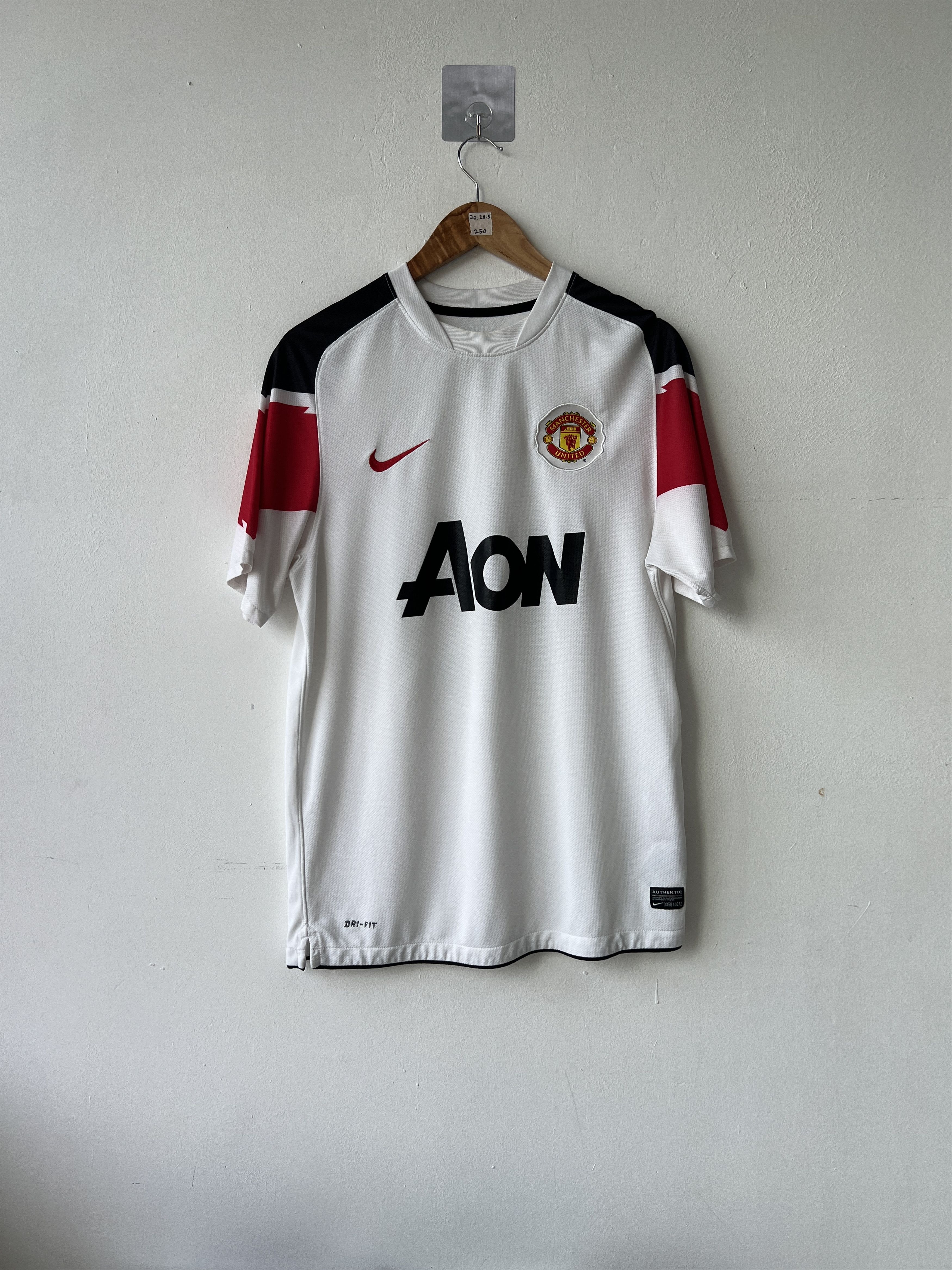 Manchester United Nike Dri-Fit 2011-2013 Away Wayne Rooney # 10 Jersey Size  LG., image size:3500x4667