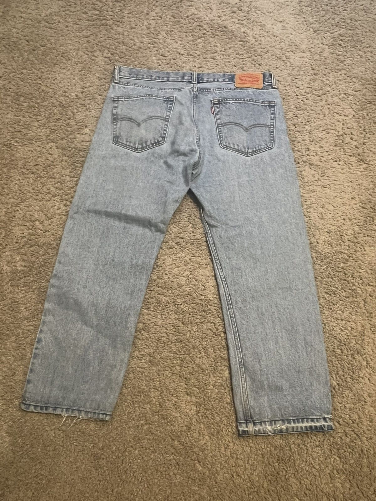 Levi's Vintage Levi’s 505 Light Wash Denim Jeans — Size 36x29 Size US 36 / EU 52 - 2 Thumbnail