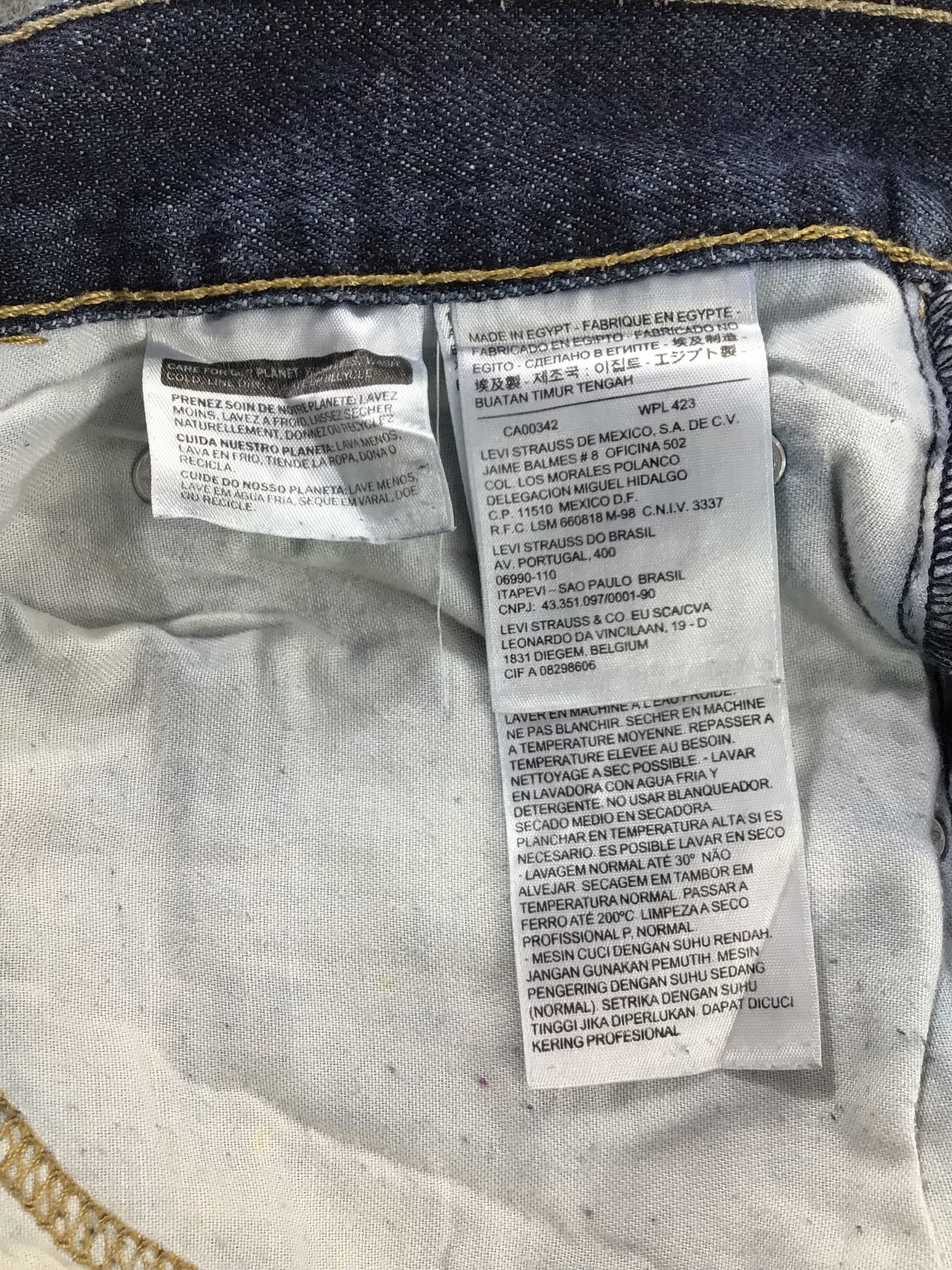Levi's Vintage 550 Levis Jeans Blue Wash Denim -J817 Size US 36 / EU 52 - 9 Thumbnail