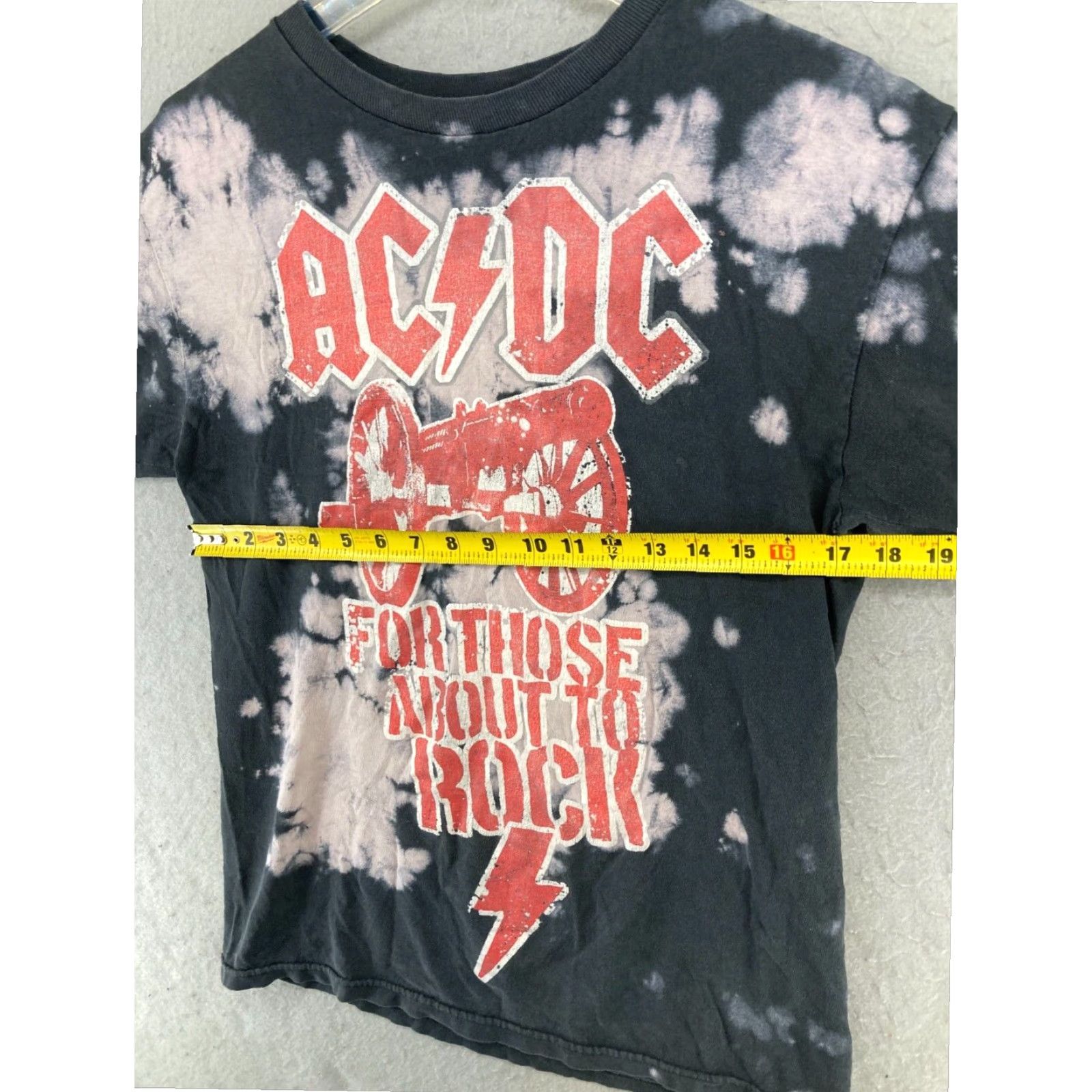 Vintage ACDC Band Mens T Shirt Medium Black Bleach Wash For Those About Rock Size US M / EU 48-50 / 2 - 2 Thumbnail