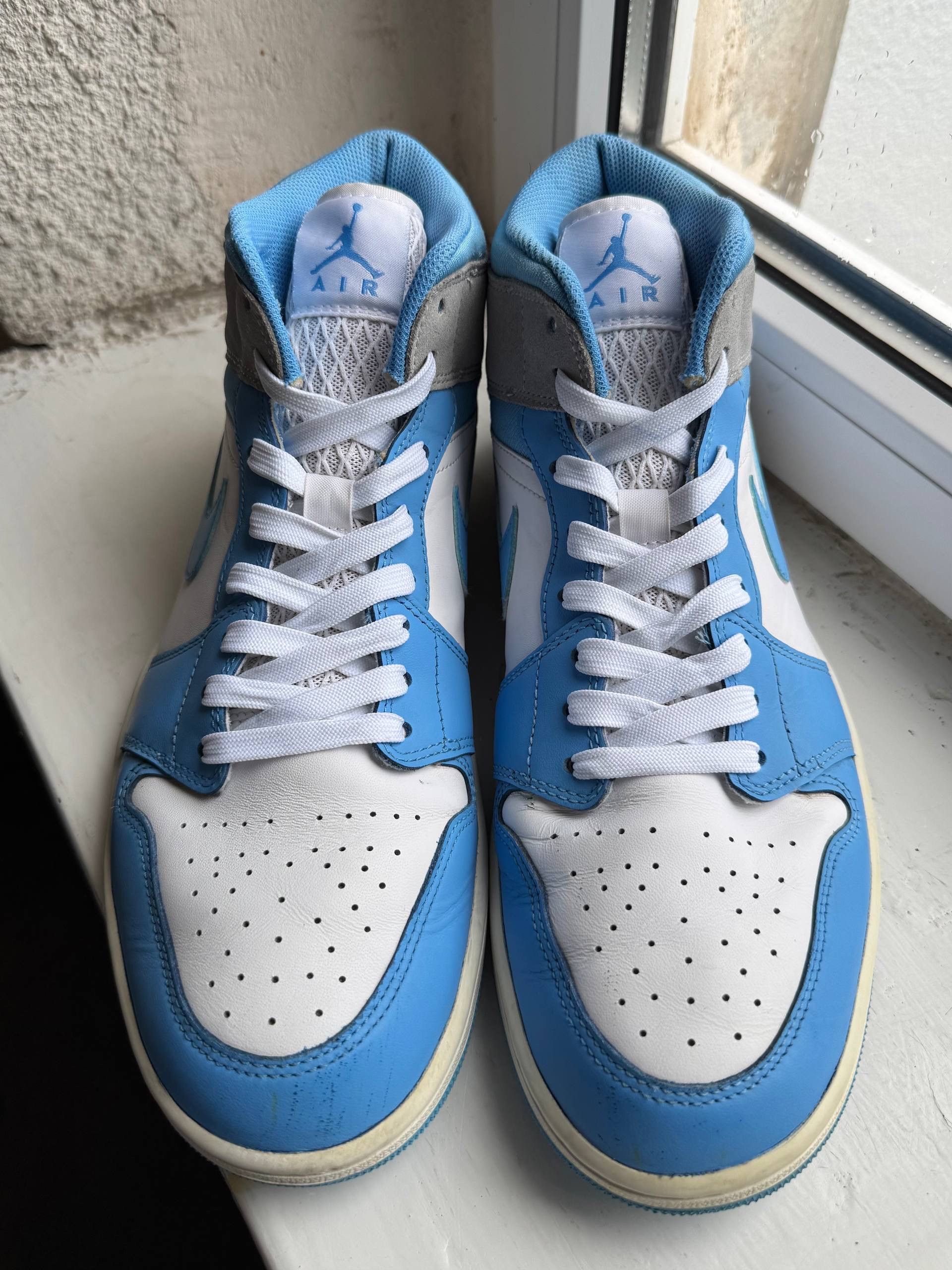 Jordan Brand Nike Air Jordan 1 Hi-Top Sneakers Blue White Size US 11 Size US 11 / EU 44 - 2 Thumbnail