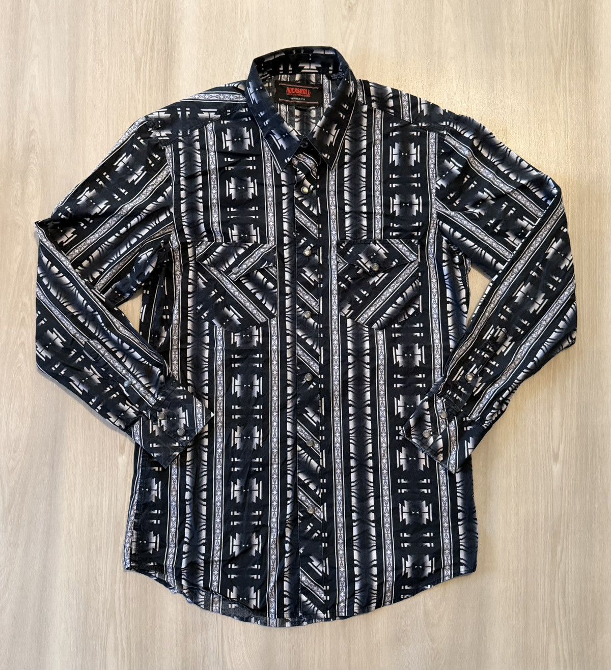 Other Rock & Roll Denim Black White Pearl Snap Aztec Fit Sz S Size US S / EU 44-46 / 1 - 2 Thumbnail