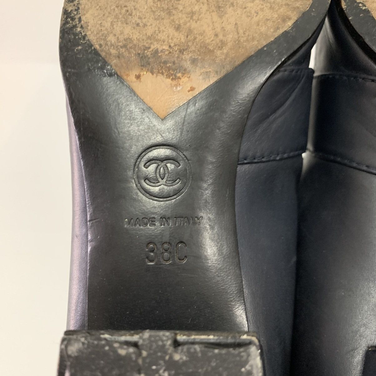 Chanel Chanel CC Logos Black Leather Shoes Pre-owned Size US 8 / IT 38 - 14 Thumbnail