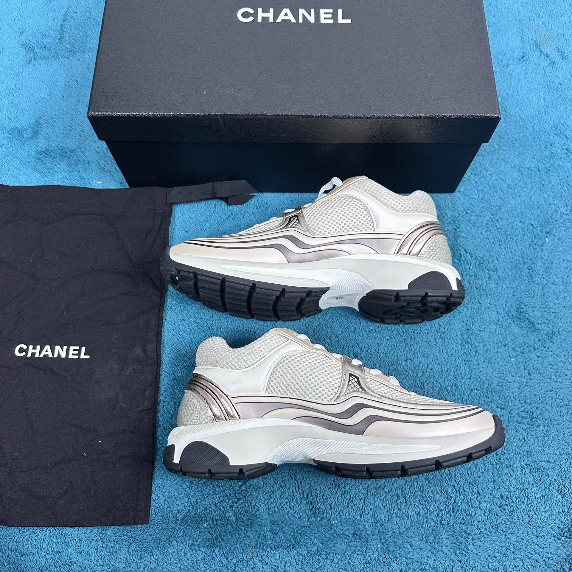 Chanel Chanel New Champagne Gold Sneakers 38 EU Size US 7 / IT 37 - 3 Thumbnail