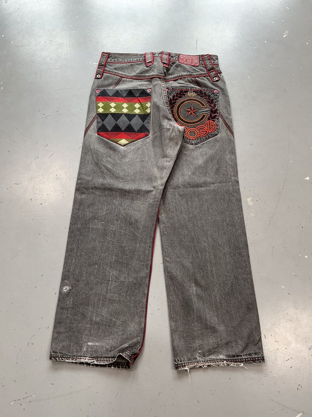 Coogi × Vintage Vintage faded Coogi crazy patterns embroidered denim pant Size US 34 / EU 50 - 1 Thumbnail