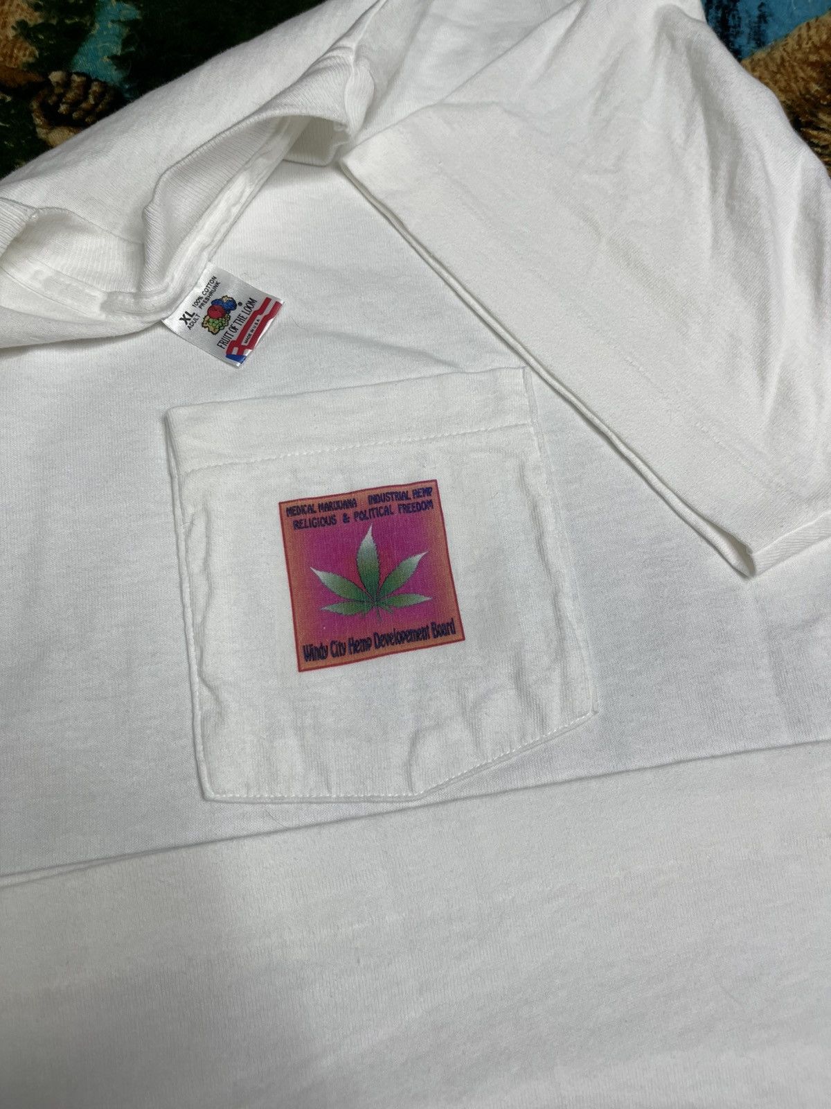 Vintage Collectible Vintage 90s Cannabis Culture T-Shirt XL Size US XL / EU 56 / 4 - 4 Thumbnail