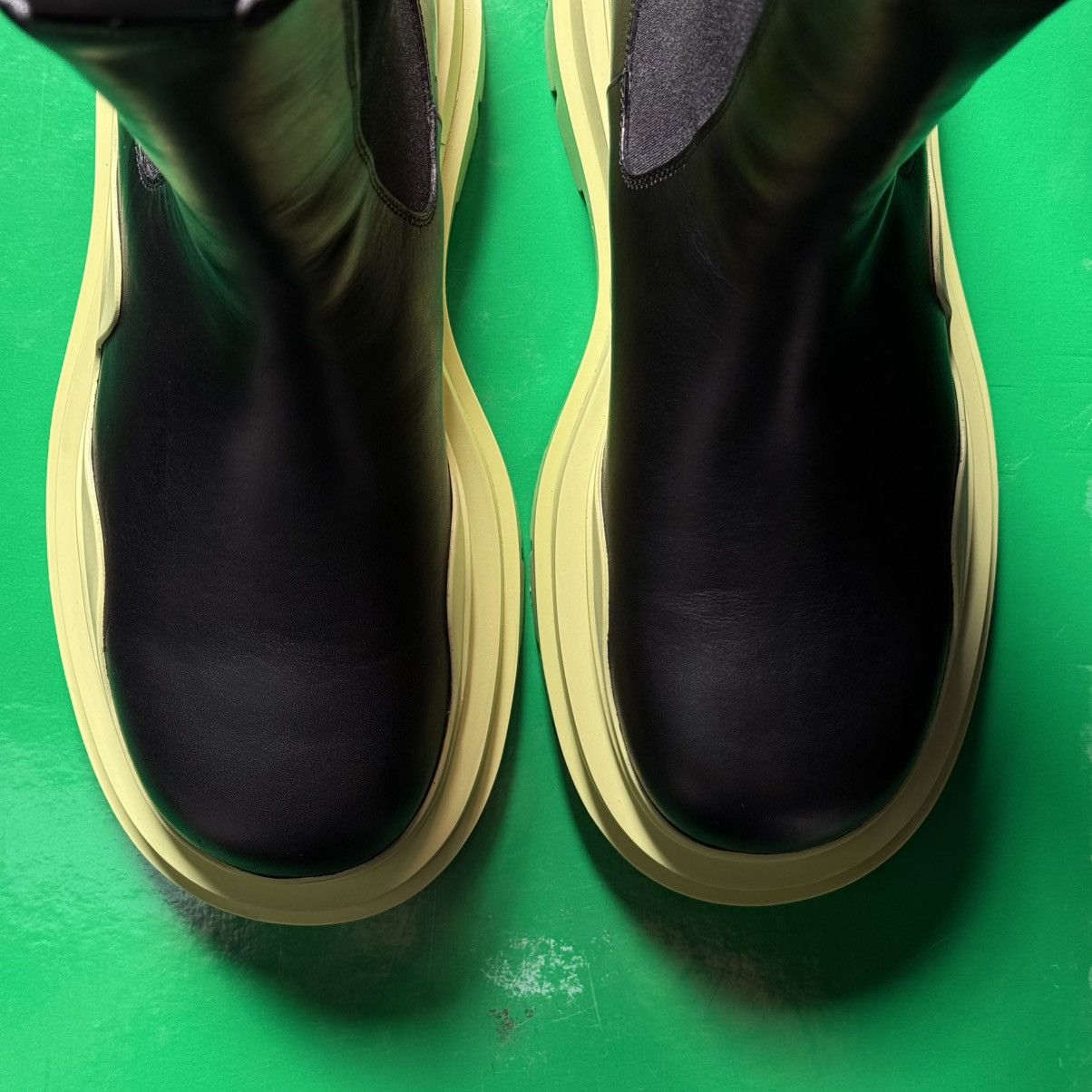 Bottega Veneta BOTTEGA VENETA Black Tire Chelsea Boots Size US 7 / EU 40 - 9 Thumbnail