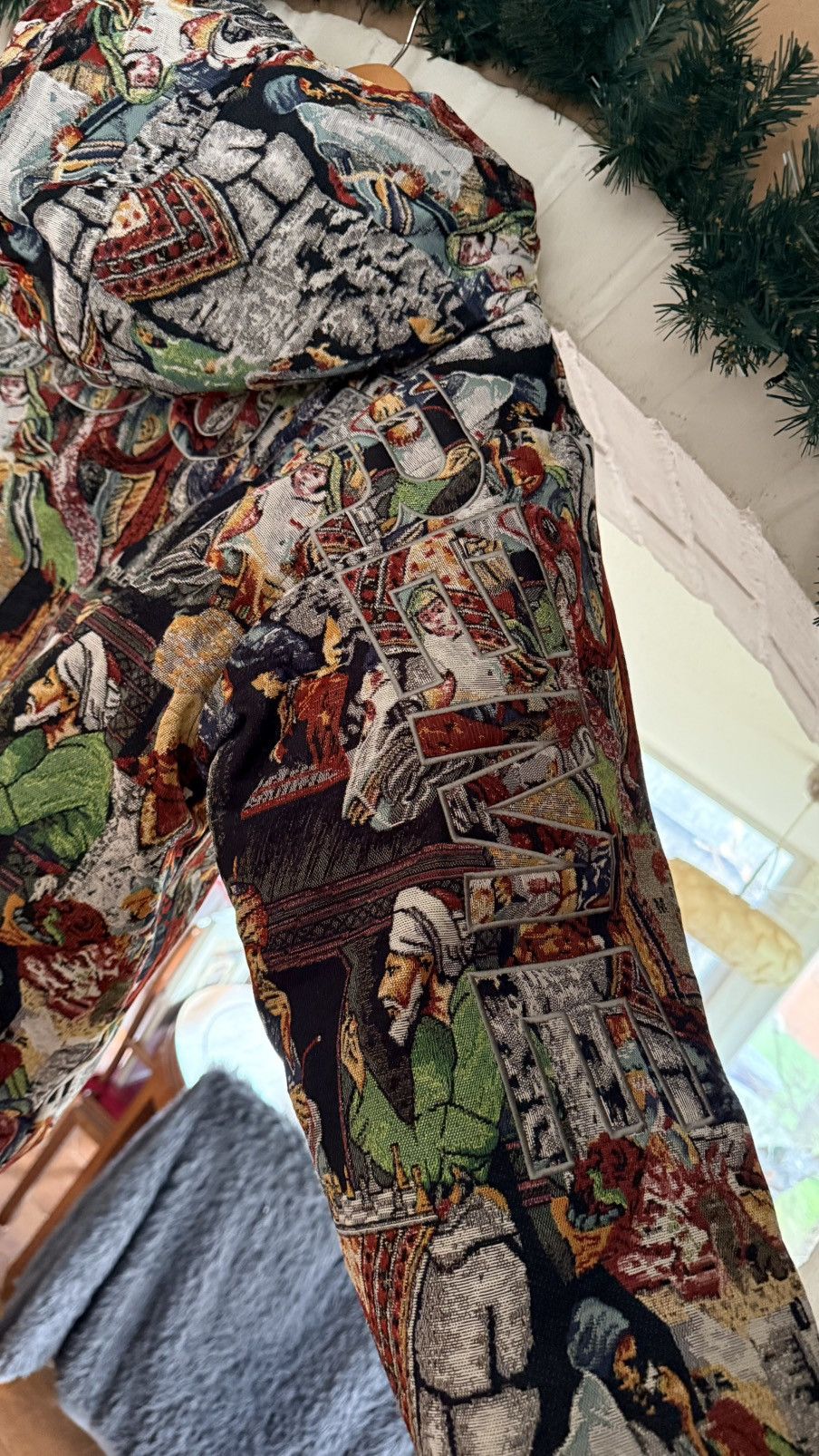 Bless × Supreme Supreme Bless Tapestry Down Puffer FW23 Size US L / EU 52-54 / 3 - 4 Thumbnail