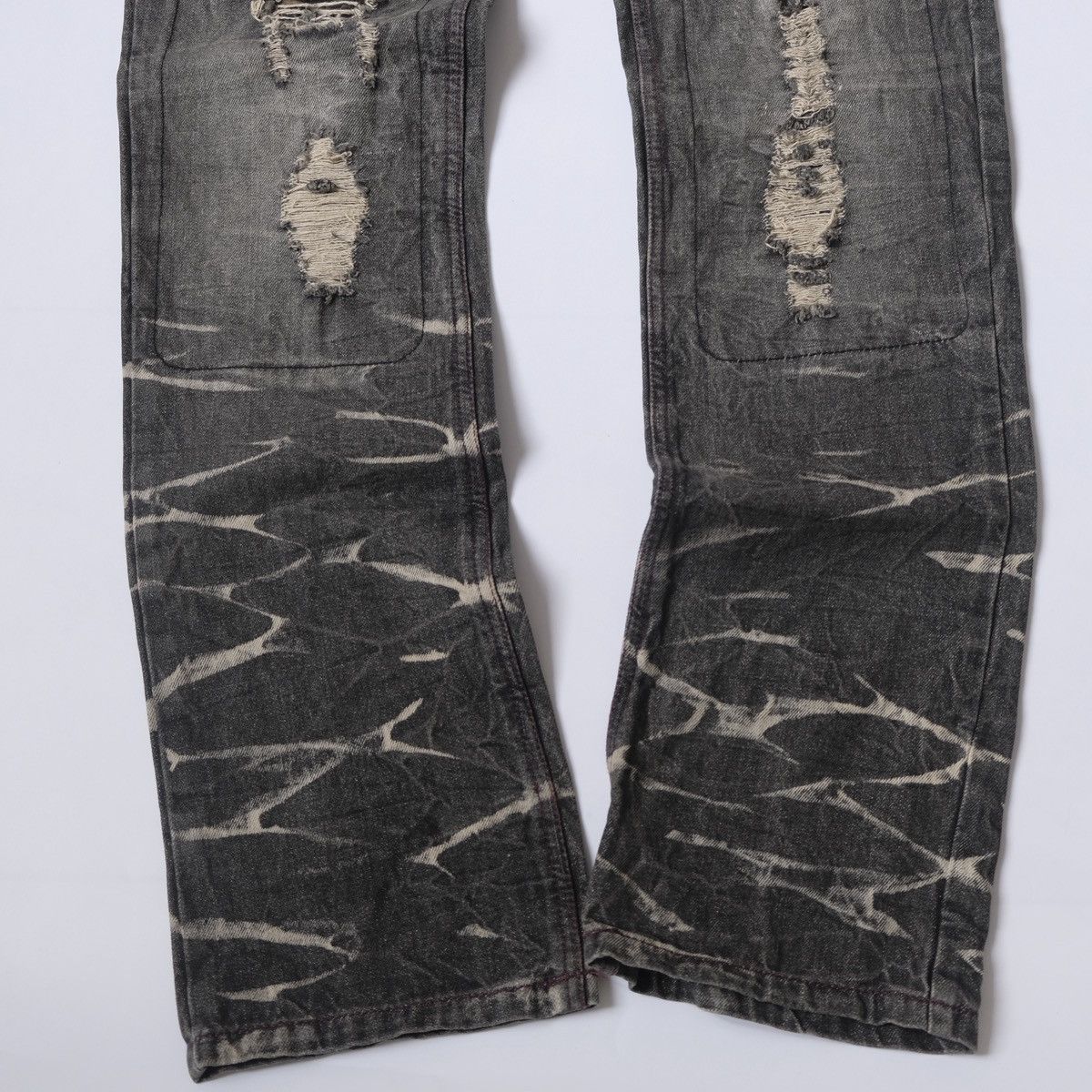 LOWBOX Lowbox black distressed ripped patchwork denim Size US 32 / EU 48 - 5 Thumbnail