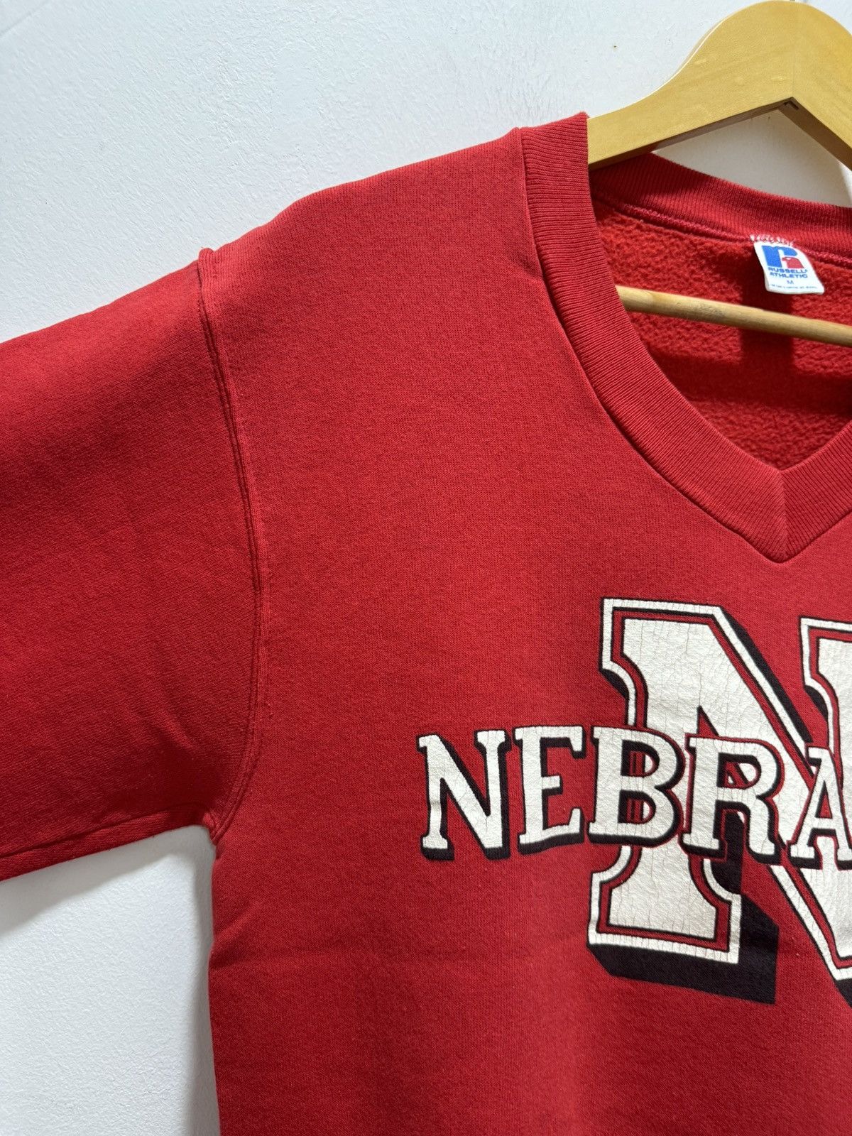 Russell Athletic × Vintage VINTAGE 90s NEBRASKA VNECK SWEATSHIRT Size US S / EU 44-46 / 1 - 3 Thumbnail