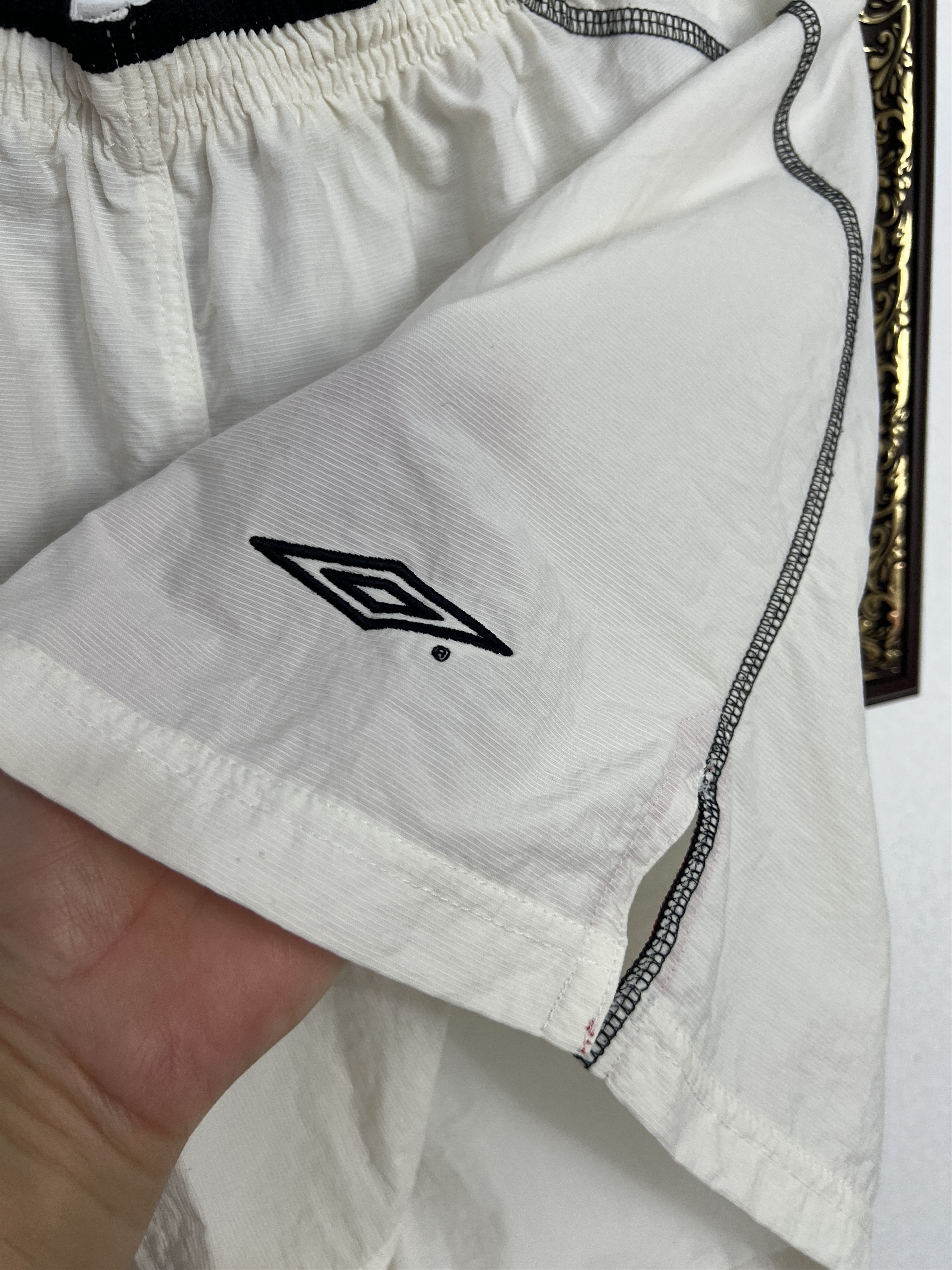 Umbro Vintage Umbro White Manchester United Football Shorts L Size US 34 / EU 50 - 5 Thumbnail
