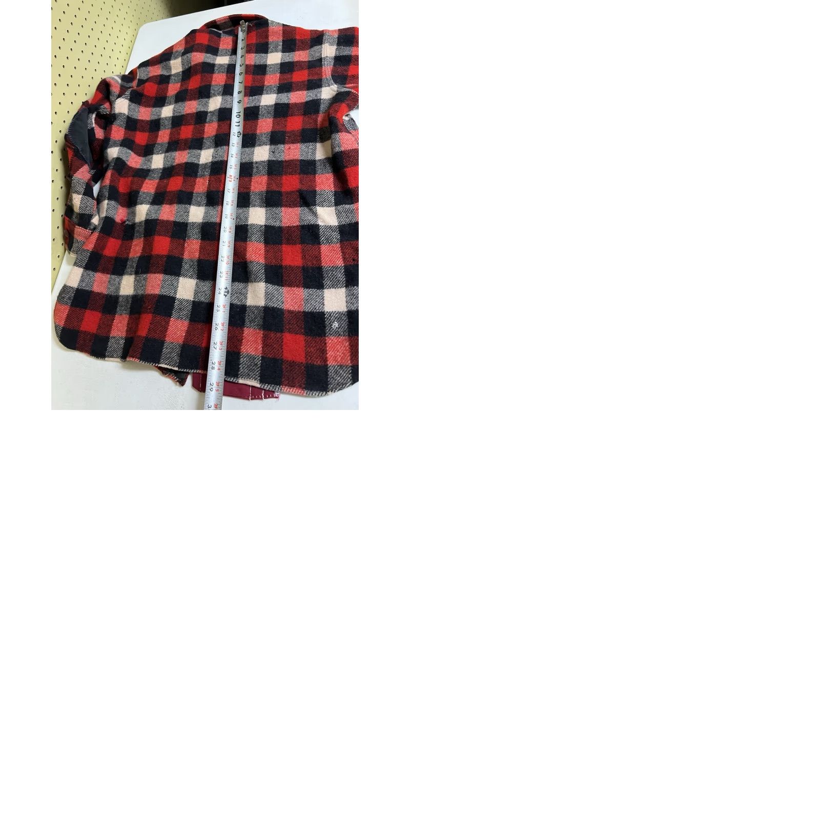 Vintage VINTAGE Woolrich Shirt Buffalo Plaid Heavy Wool Shirt Red Black USA M Size US M / EU 48-50 / 2 - 9 Thumbnail