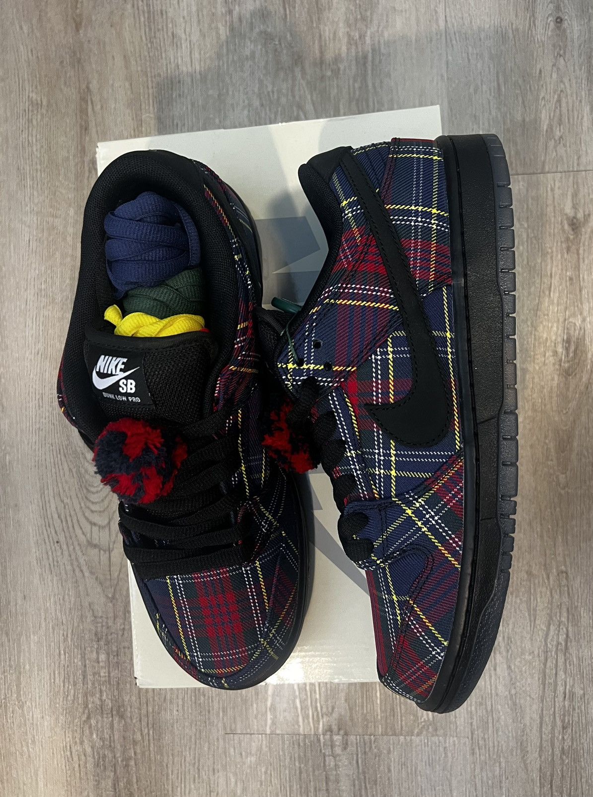Nike SB Nike SB Dunk Low x Nardwuar Size US 10.5 / EU 43-44 - 4 Thumbnail