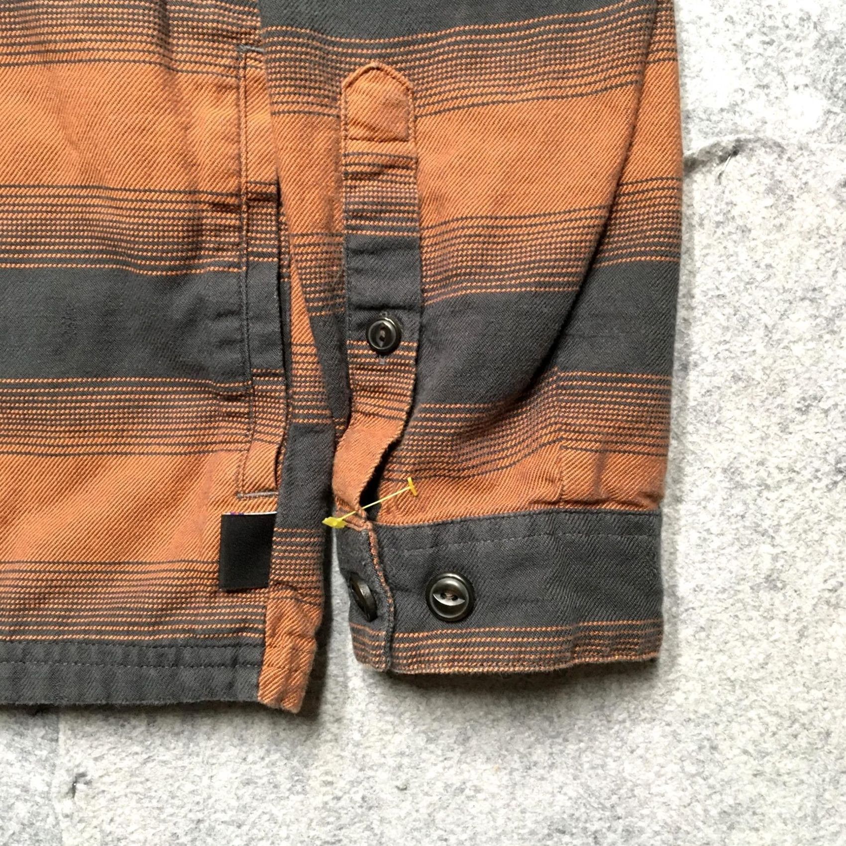 Patagonia Patagonia Hoodie Mens Medium Orange Gray Stripe Organic Cotton Twill Pullover Henley Front Pockets Henley Hooded All Seasons Casual Outdoor Mens Size US M / EU 48-50 / 2 - 2 Thumbnail