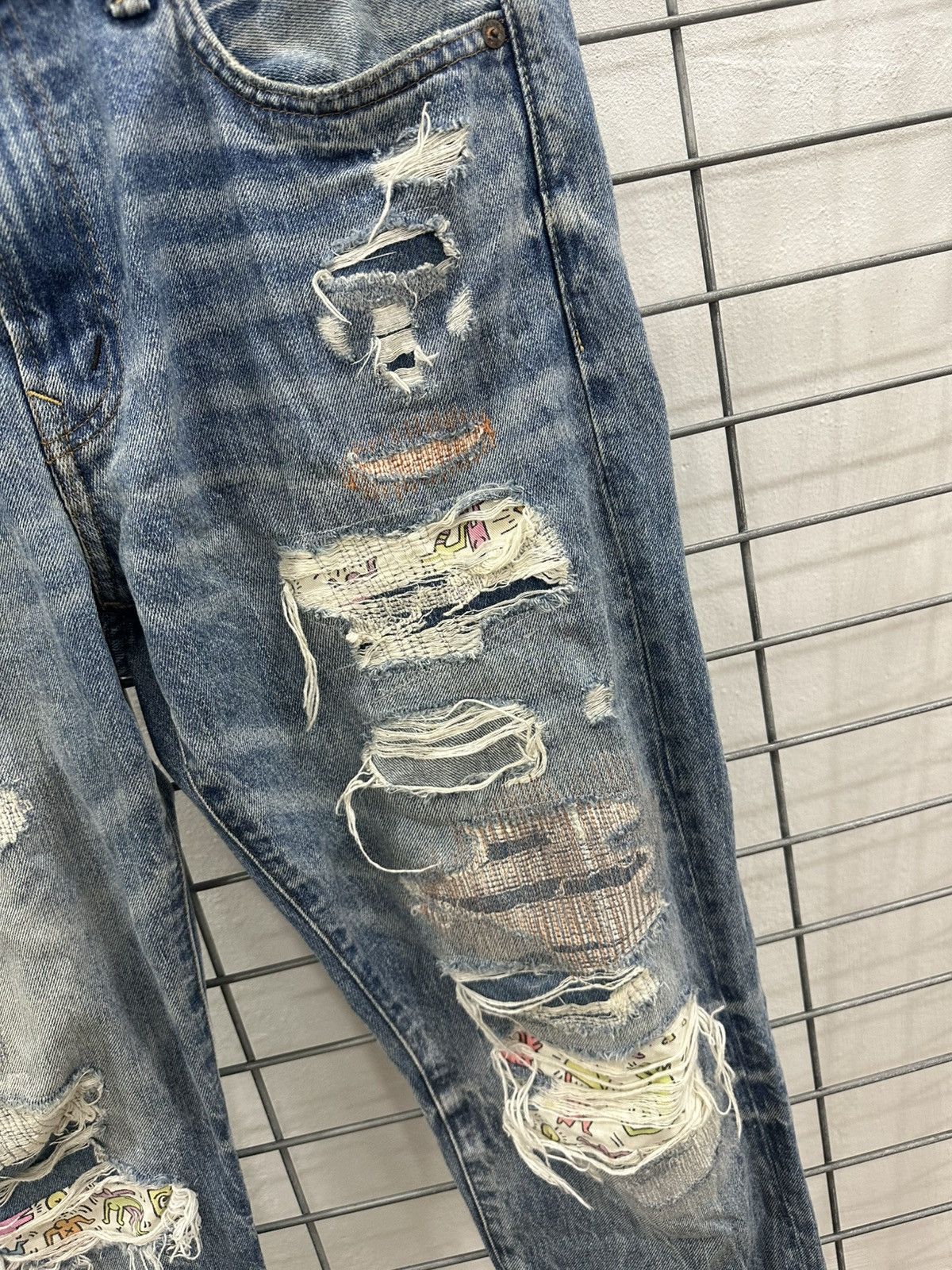 Keith Haring Rare Beautiful Keith Haring X American Eagle Patchwork Jeans Size US 32 / EU 48 - 7 Thumbnail