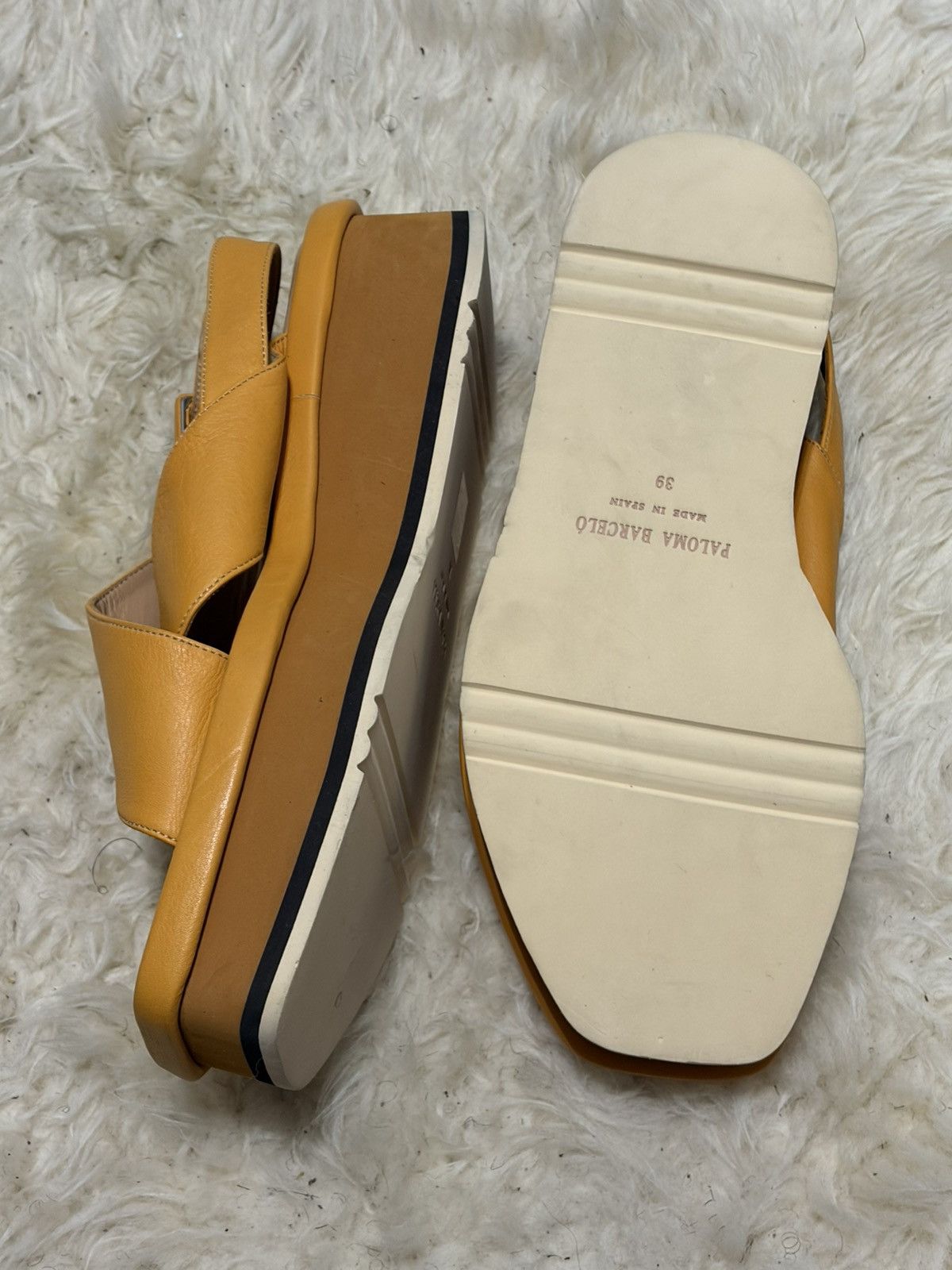 Paloma Bercelo PALOMA BARCELO JATAUPU NAPASOLFT SANDAL Mustard Size US 9 / IT 39 - 7 Thumbnail