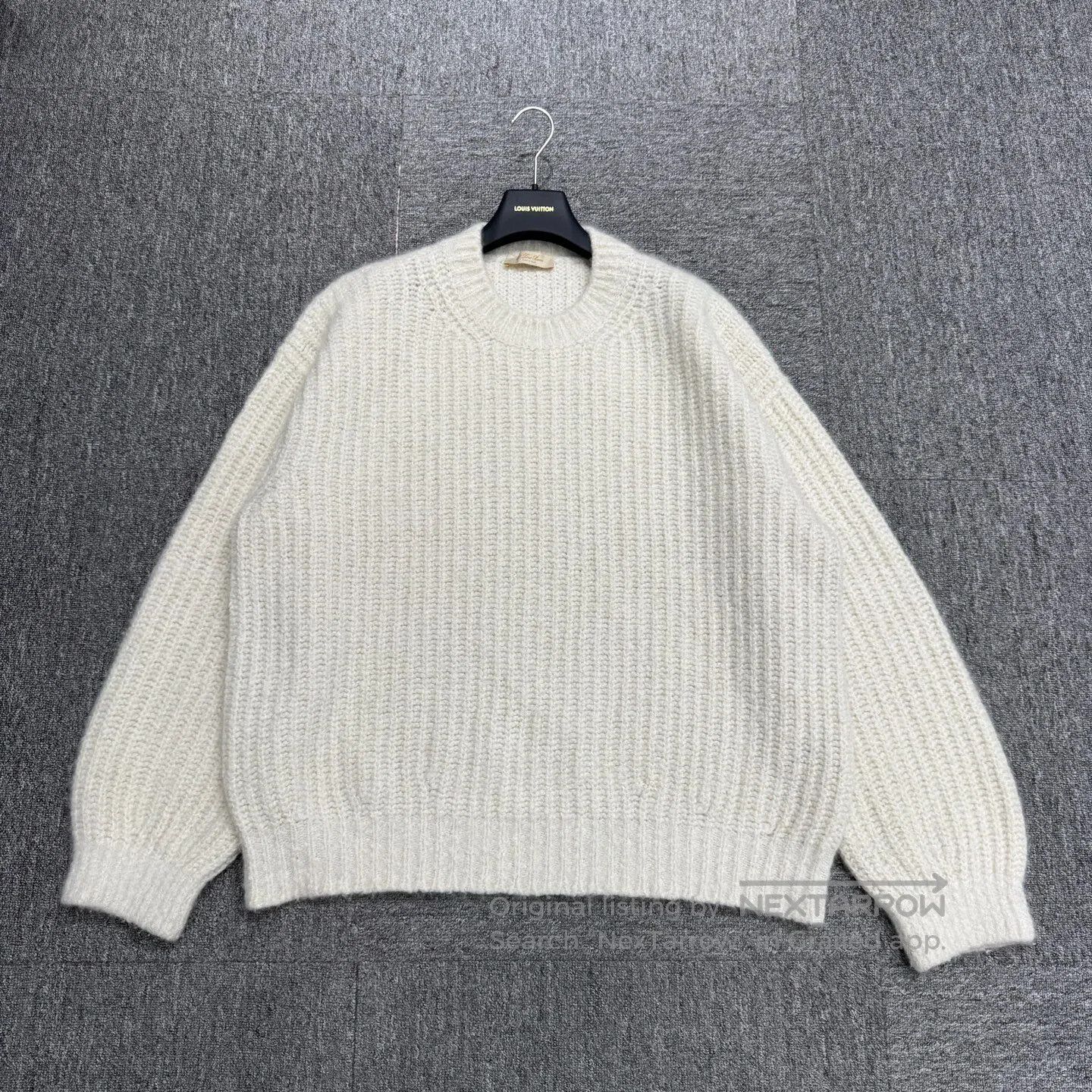 Loro Piana LORO PIANA size37 Goat hair knit sweater| Size US XXS / EU 40 - 1 Thumbnail