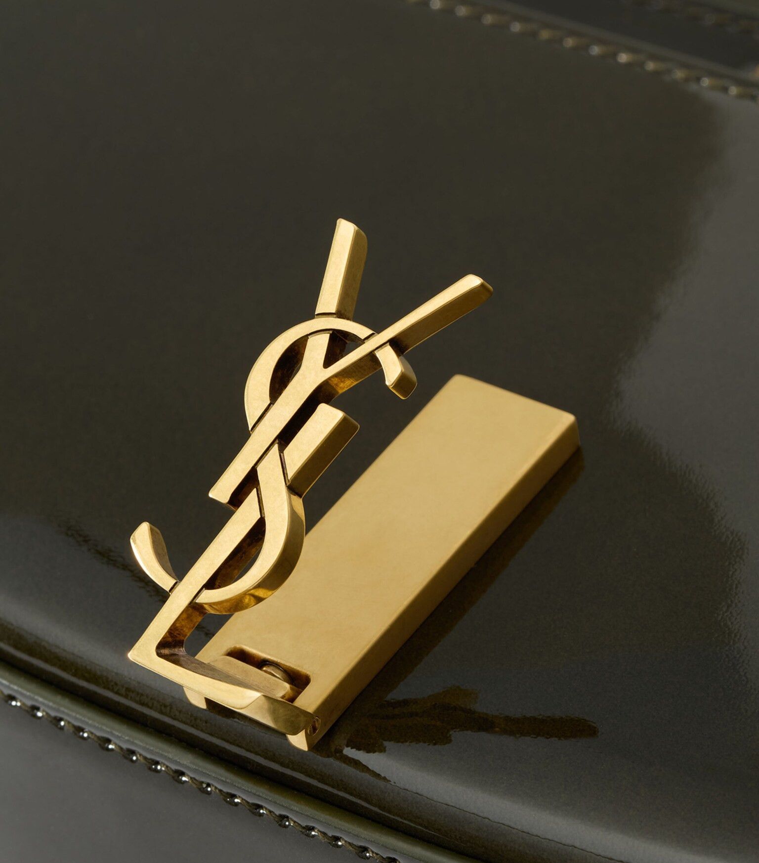 Saint Laurent Paris os11x0526 Size: OS / Mini Voltaire Shoulder Bag in Green Size ONE SIZE - 5 Thumbnail