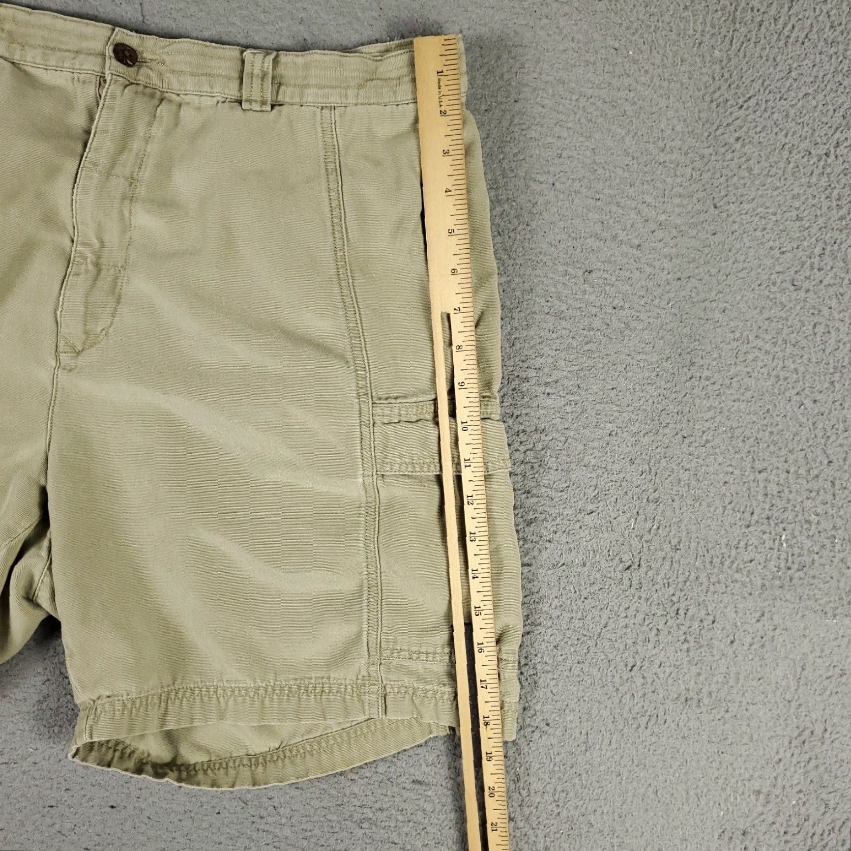 Tommy Bahama VINTAGE Tommy Bahama Cargo Shorts Mens 38 Beige Outdoor Hiking Camping Fall Summer Outdoor Mens Size US 38 / EU 54 - 5 Thumbnail
