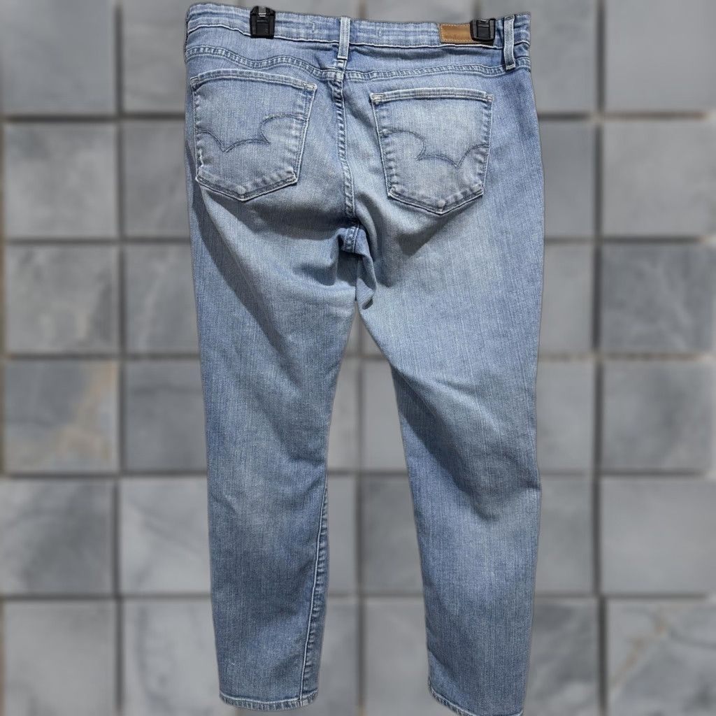 Denime BIG STAR 1974 Jeans Women 32 Light Wash Distressed Patch Stretch Denim Size 24" / US 00 / IT 34 - 1 Thumbnail