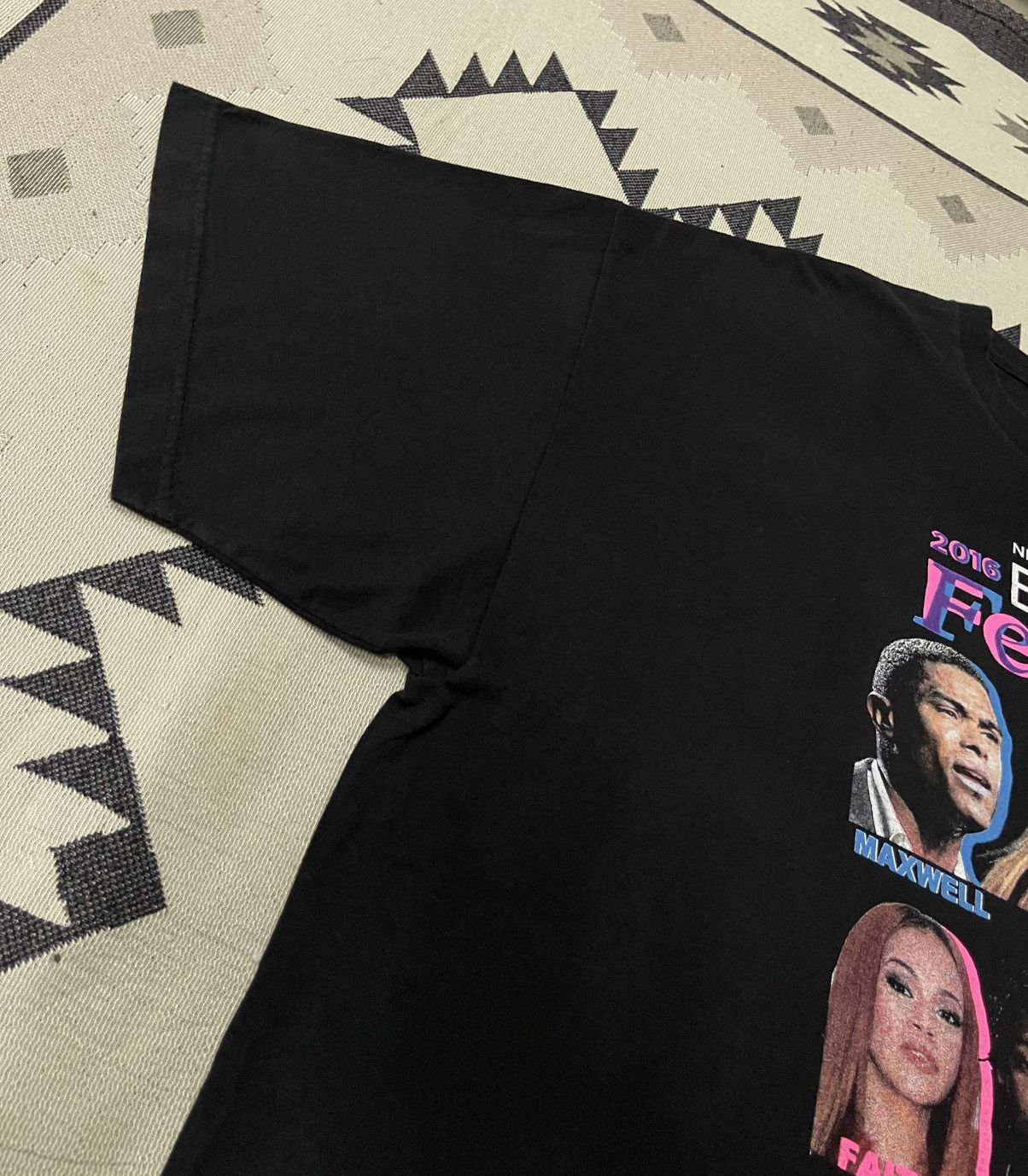 Band Tees 2000s ESSENCE FESTIVAL TSHIRT LIMITED EDITION Size US XXL / EU 58 / 5 - 7 Thumbnail