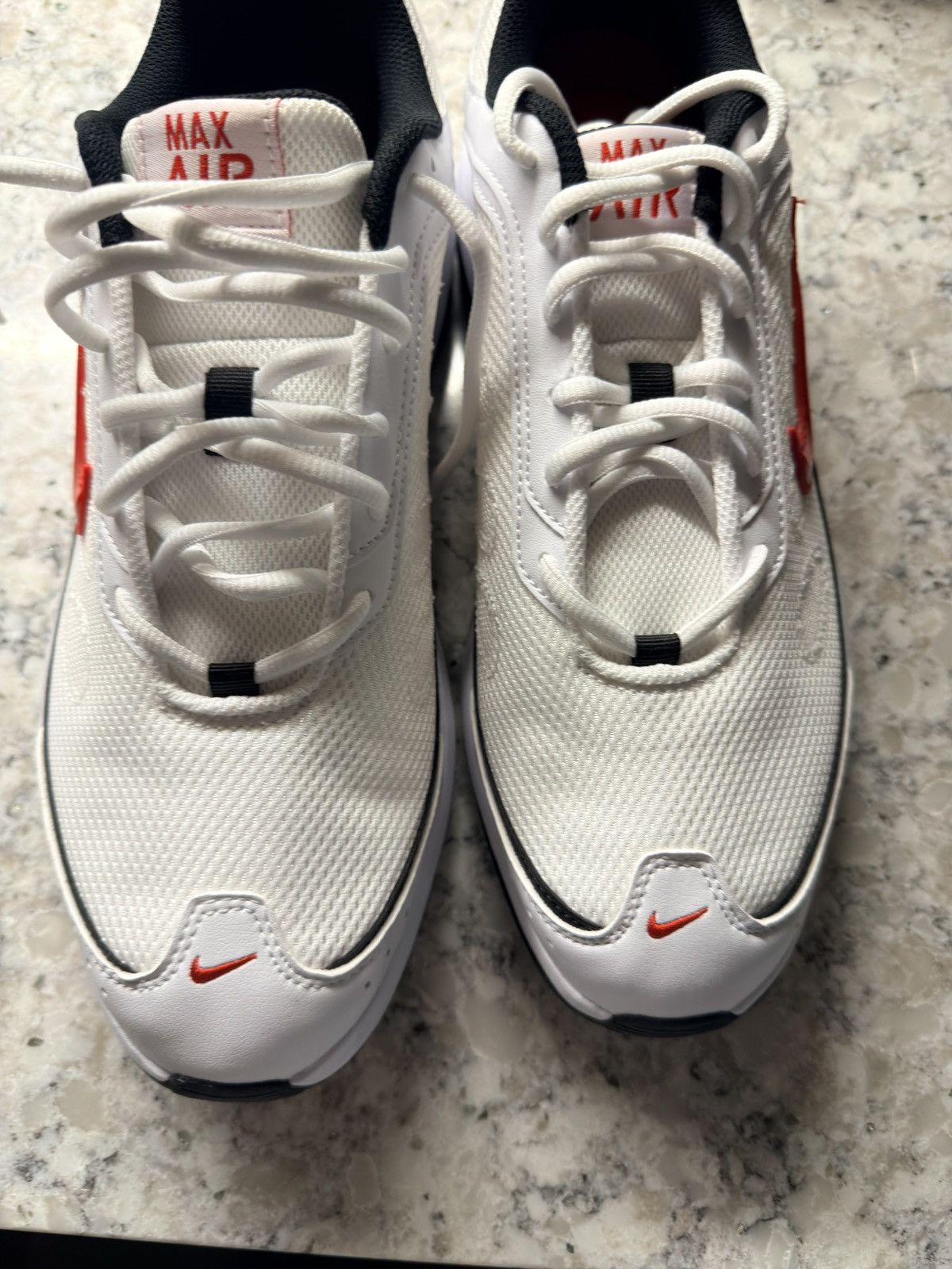 Nike Nike Air Max AP 'White University Red' Size US 11 / EU 44 - 2 Thumbnail