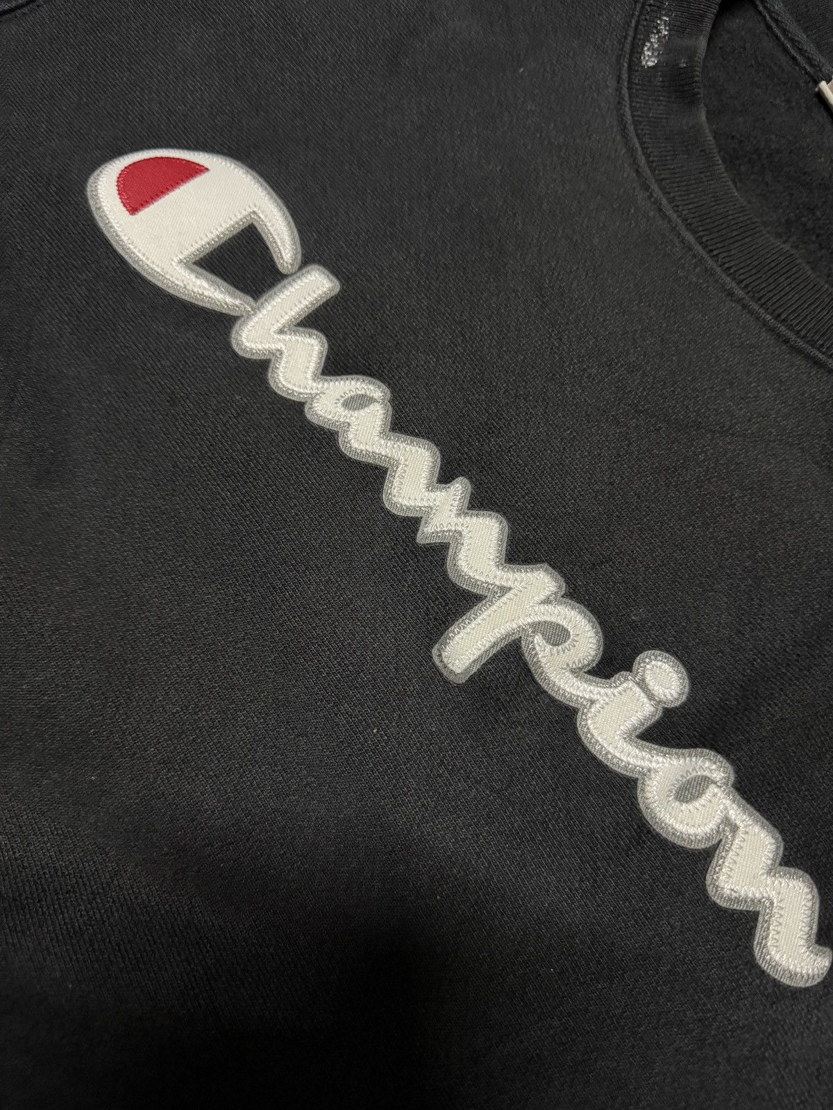 Champion Vintage embroidered Champion Reverse Weave Sweatshirt Size US L / EU 52-54 / 3 - 2 Thumbnail