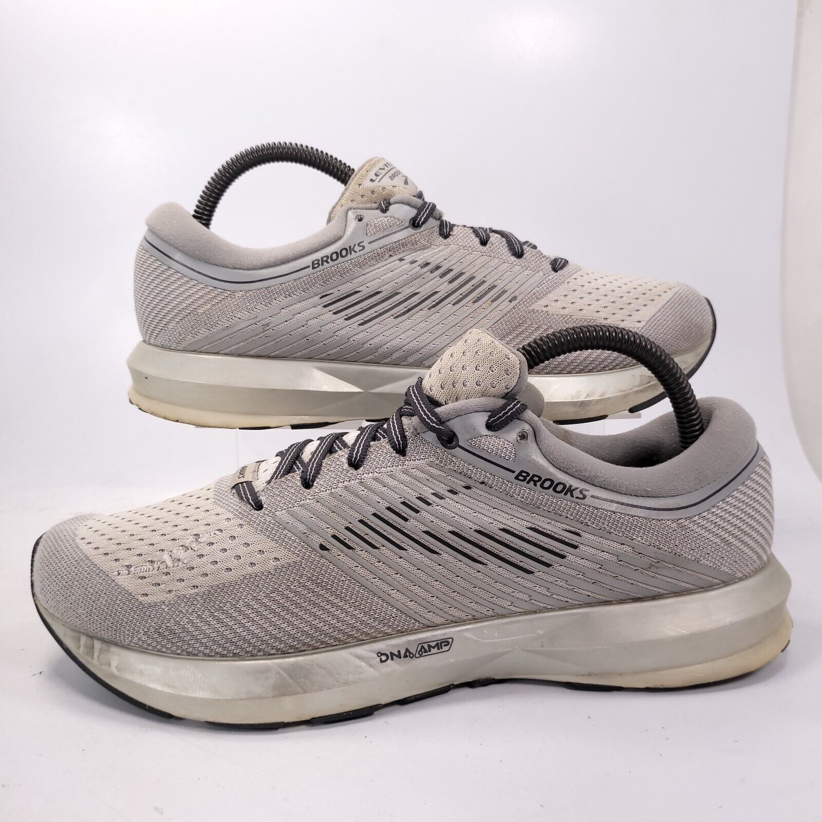 Brooks Brooks Levitate DNA Shoe Womens Size 9.5 1202581B131 Gray Size US 9.5 / IT 39.5 - 5 Thumbnail