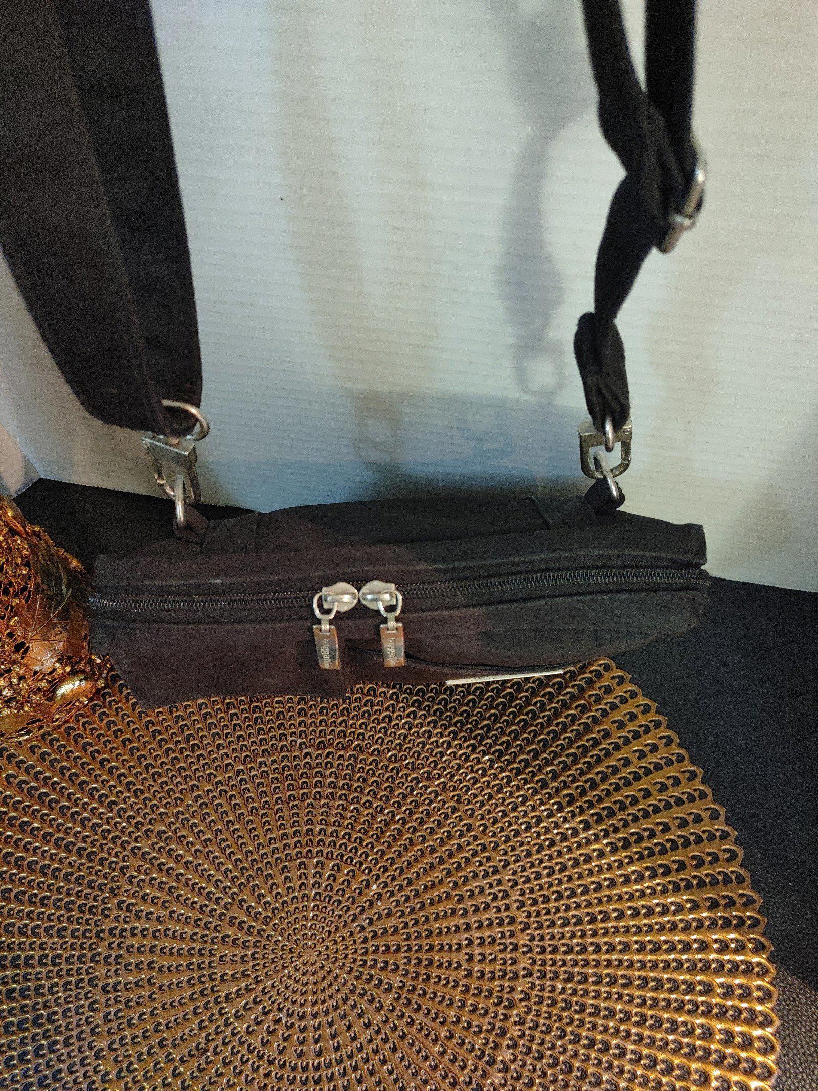 Designer Baggallini Crossbody Bag Size ONE SIZE - 2 Thumbnail