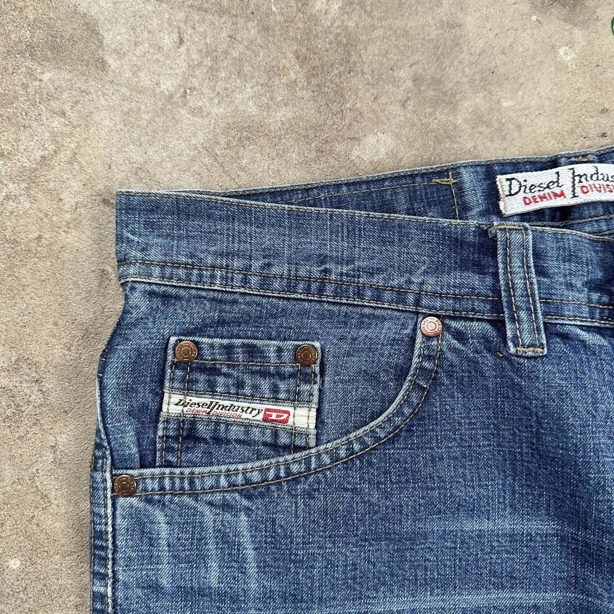 Diesel Vintage Diesel Flared Jeans Faded Baggy Japanese Y2K Size US 32 / EU 48 - 5 Thumbnail